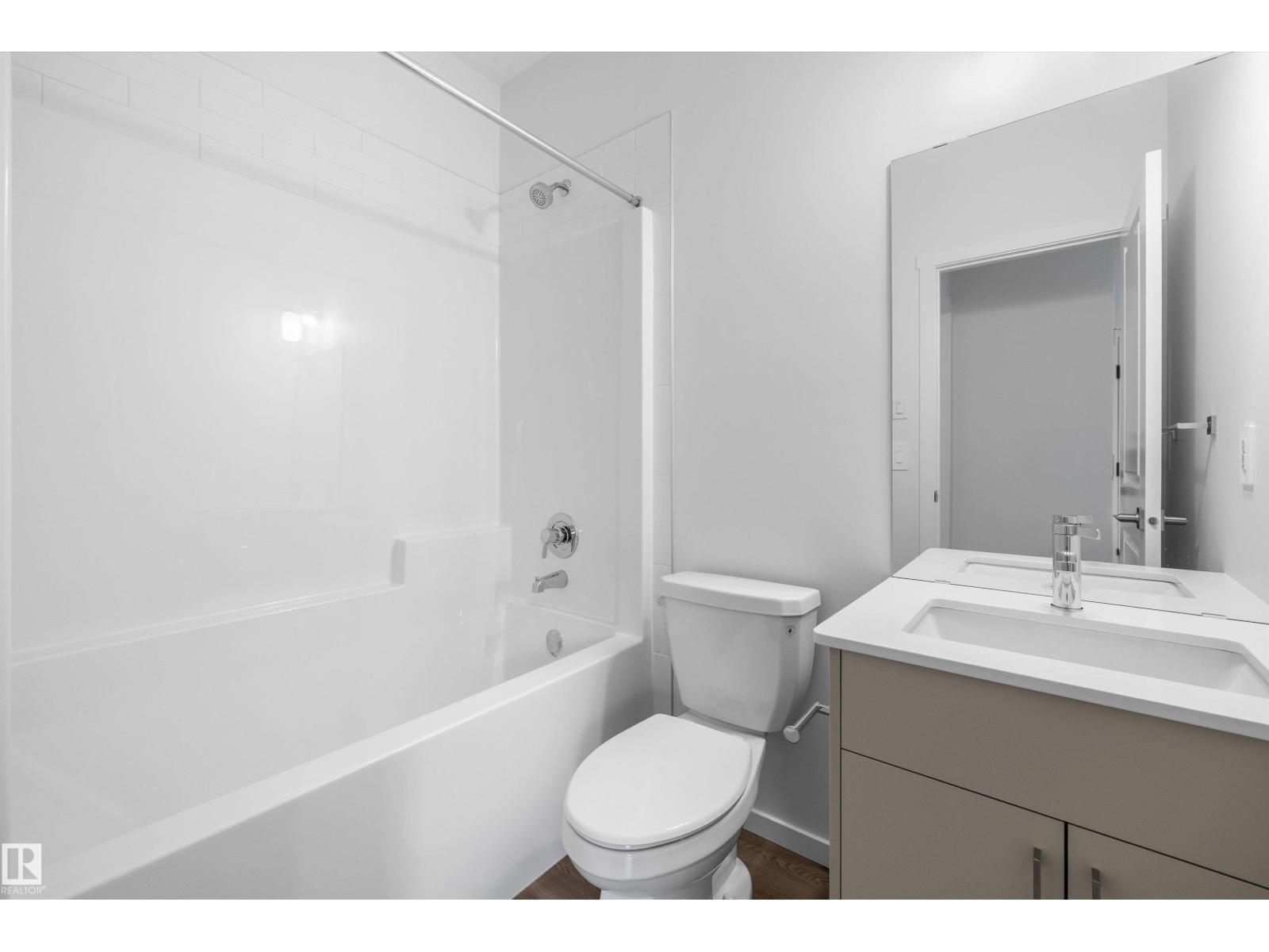 15744 7 St Ne Property Photo 4