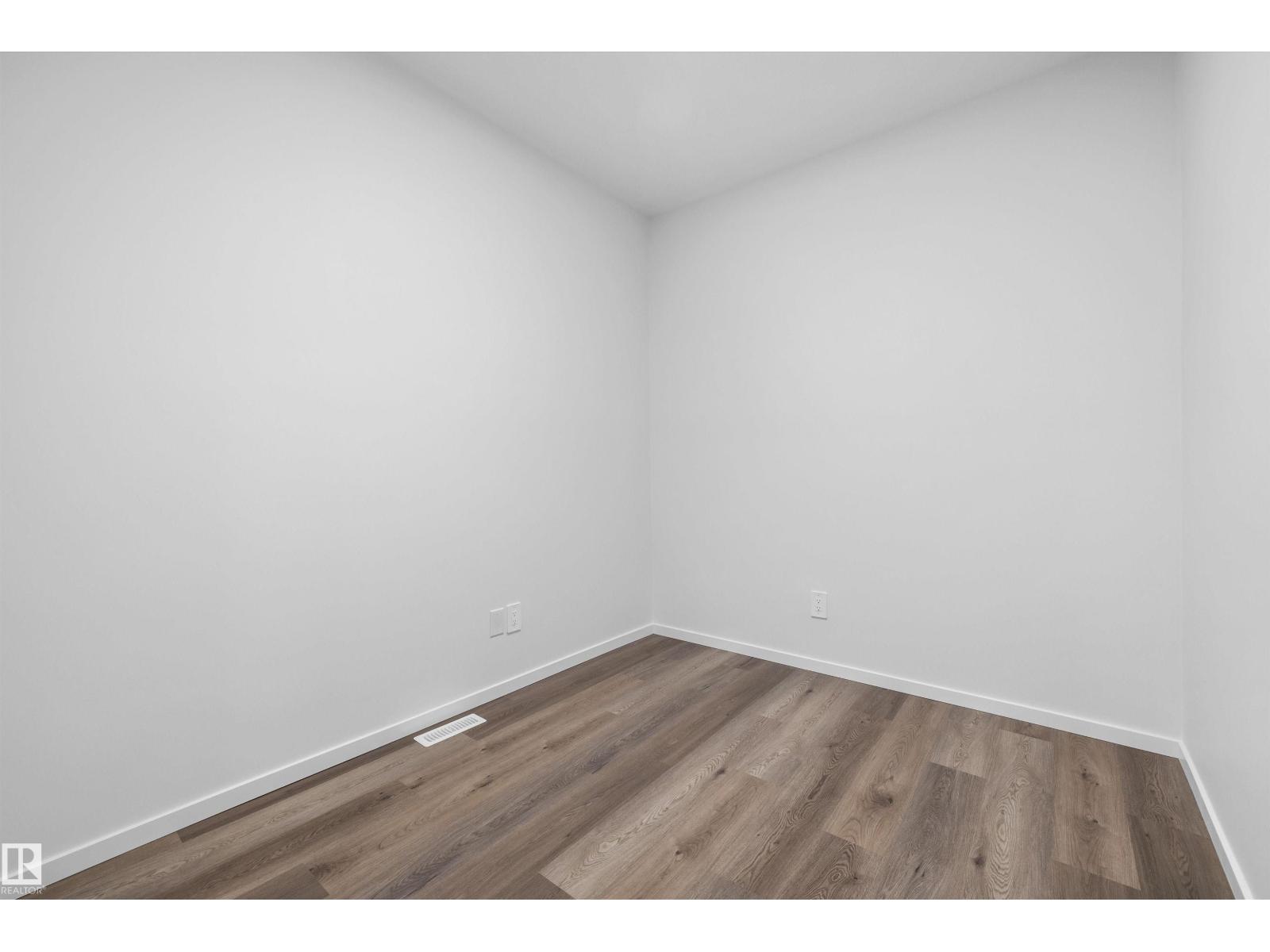 15744 7 St Ne Property Photo 5