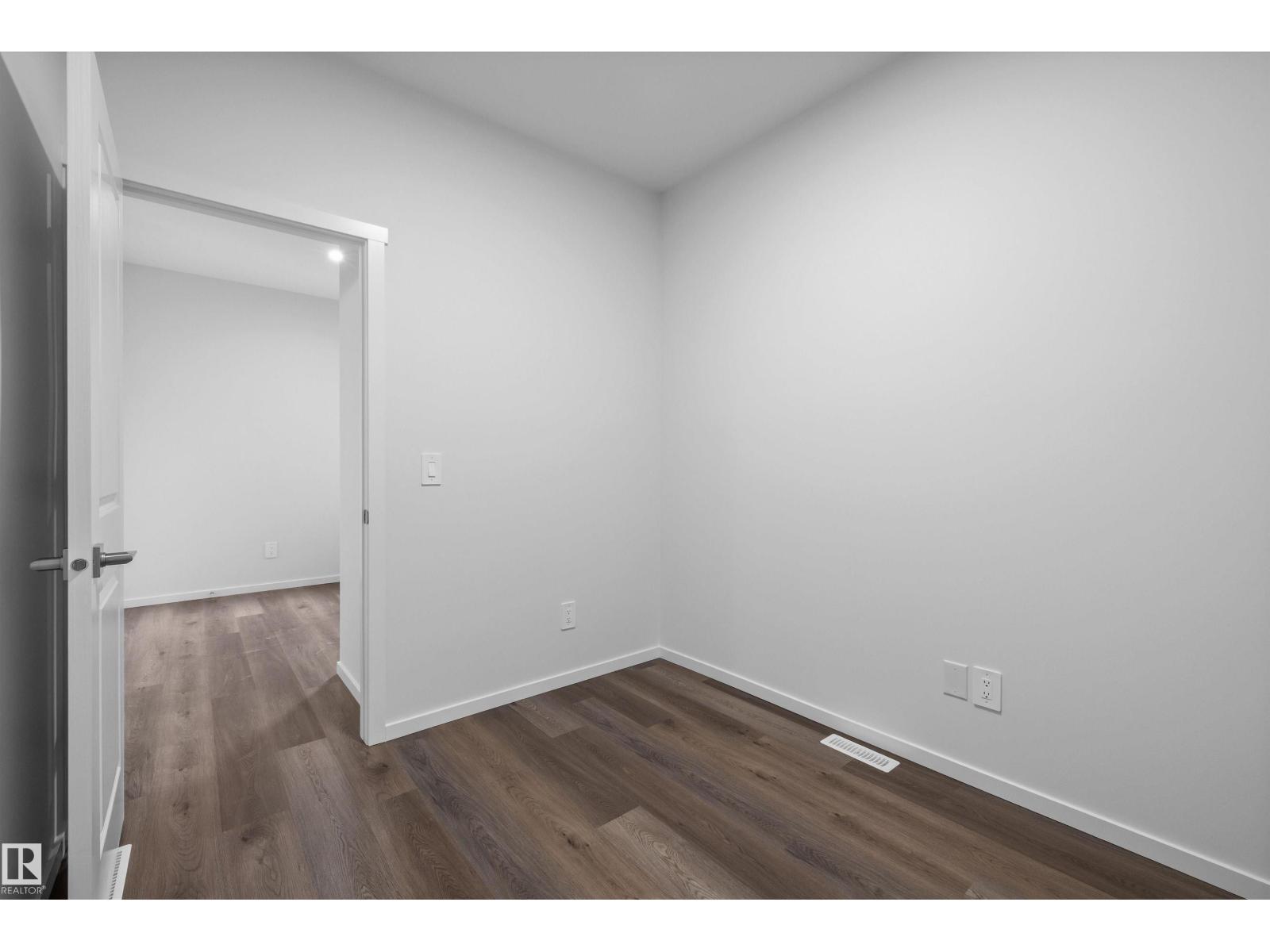 15744 7 St Ne Property Photo 6