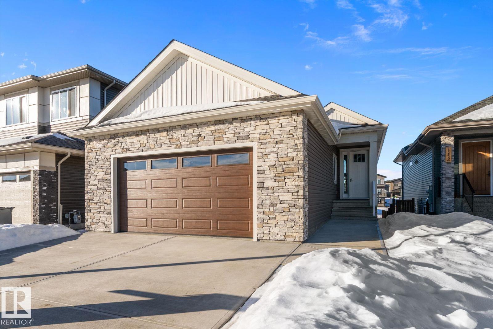 110 LILAC CL Property Photo 1