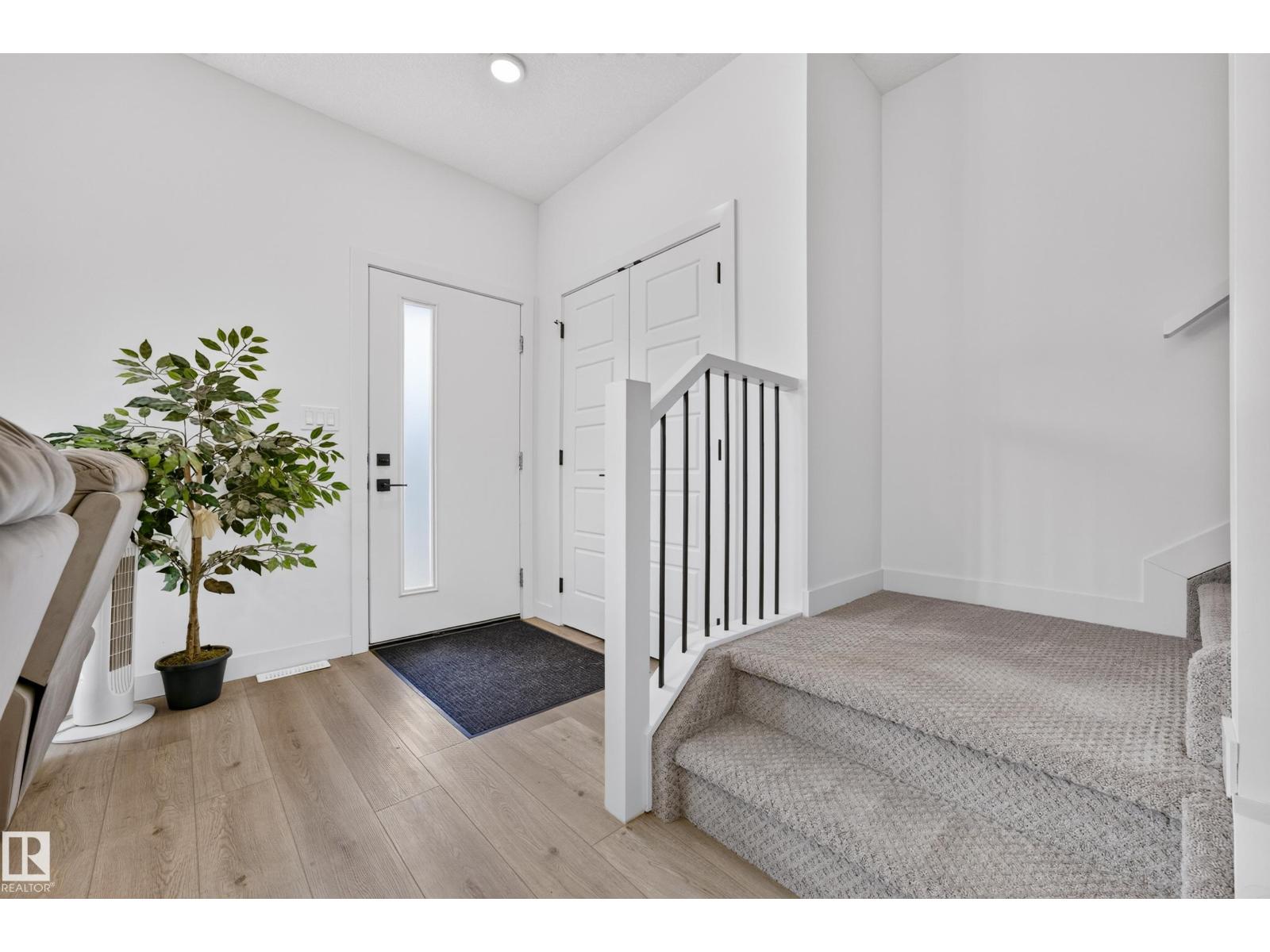 104 Kidd Cr Property Photo 3