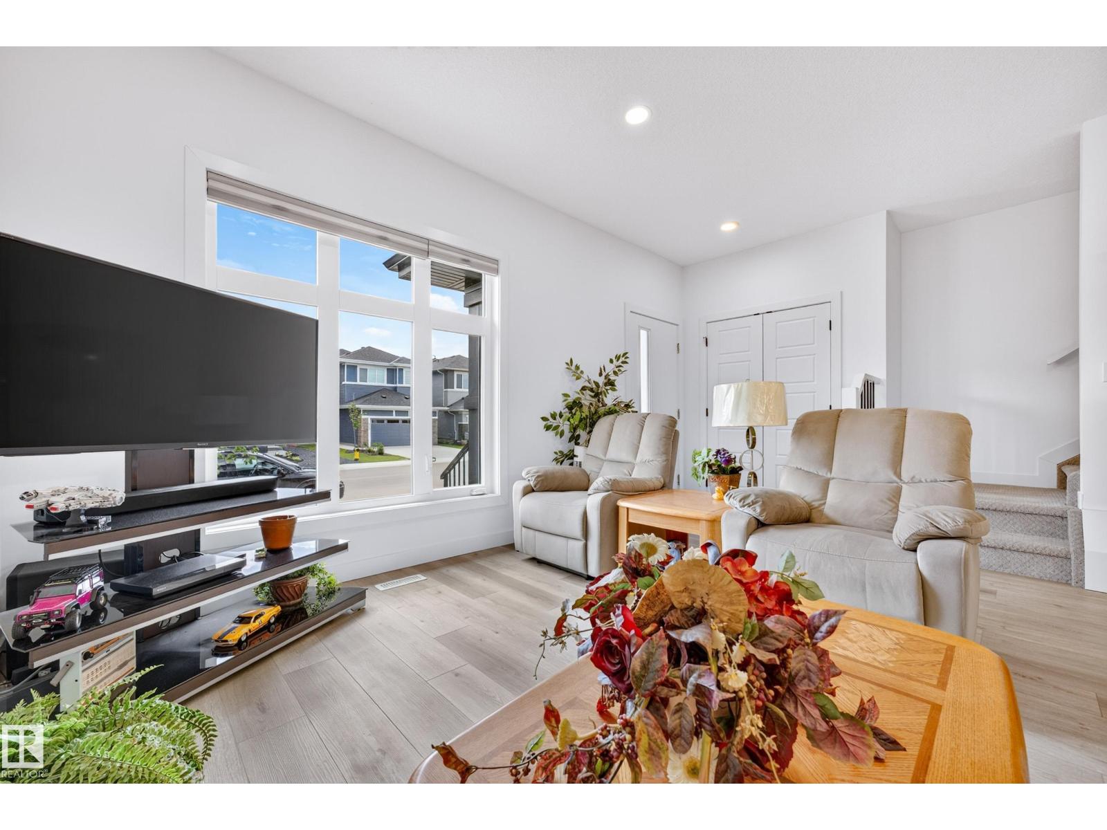 104 Kidd Cr Property Photo 8