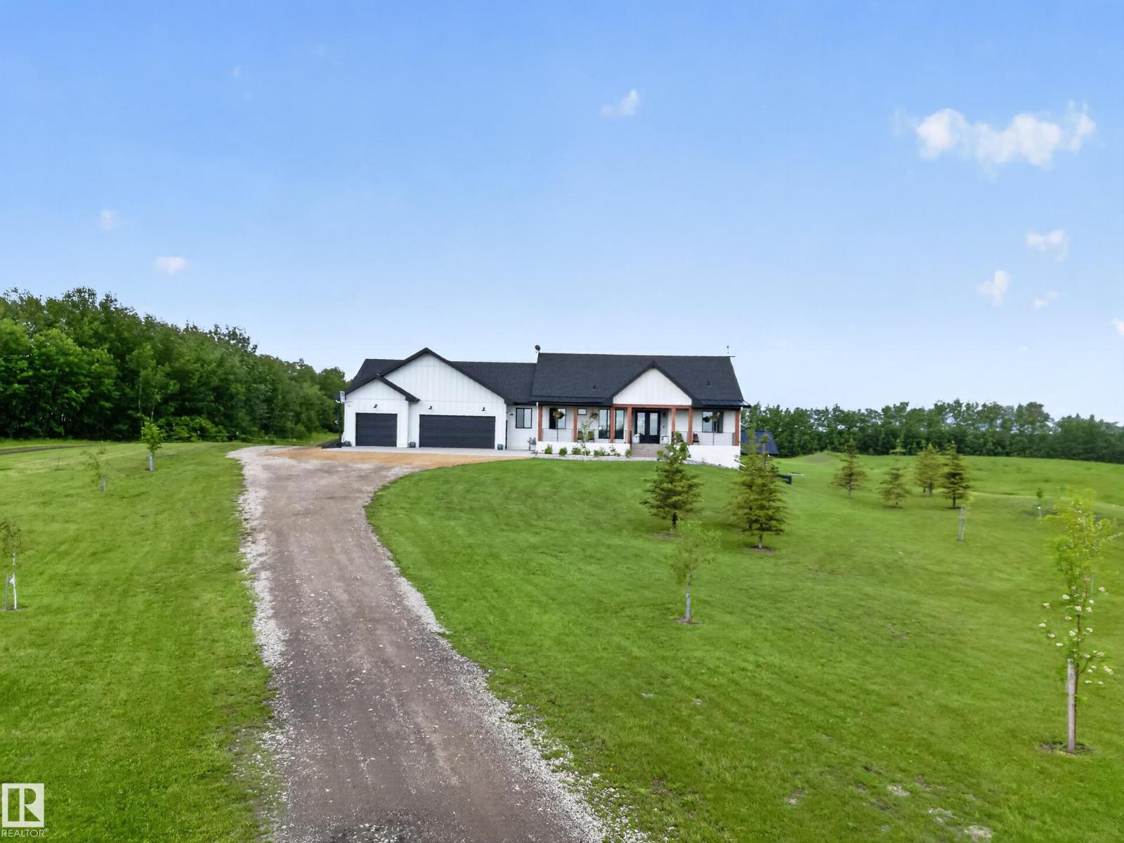 #155 22111 Twp Road 510 Property Photo 3