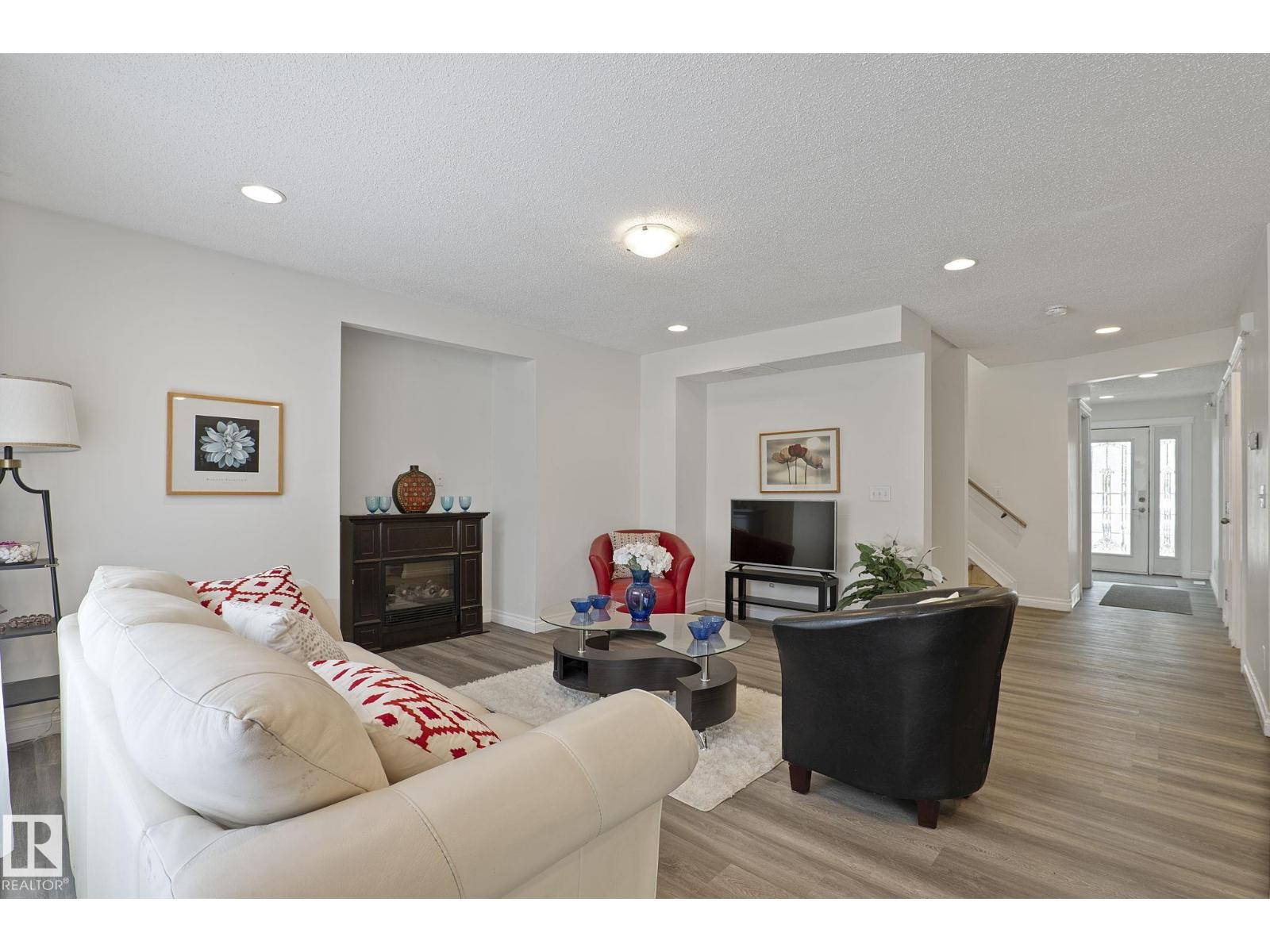 11918 68 ST NW