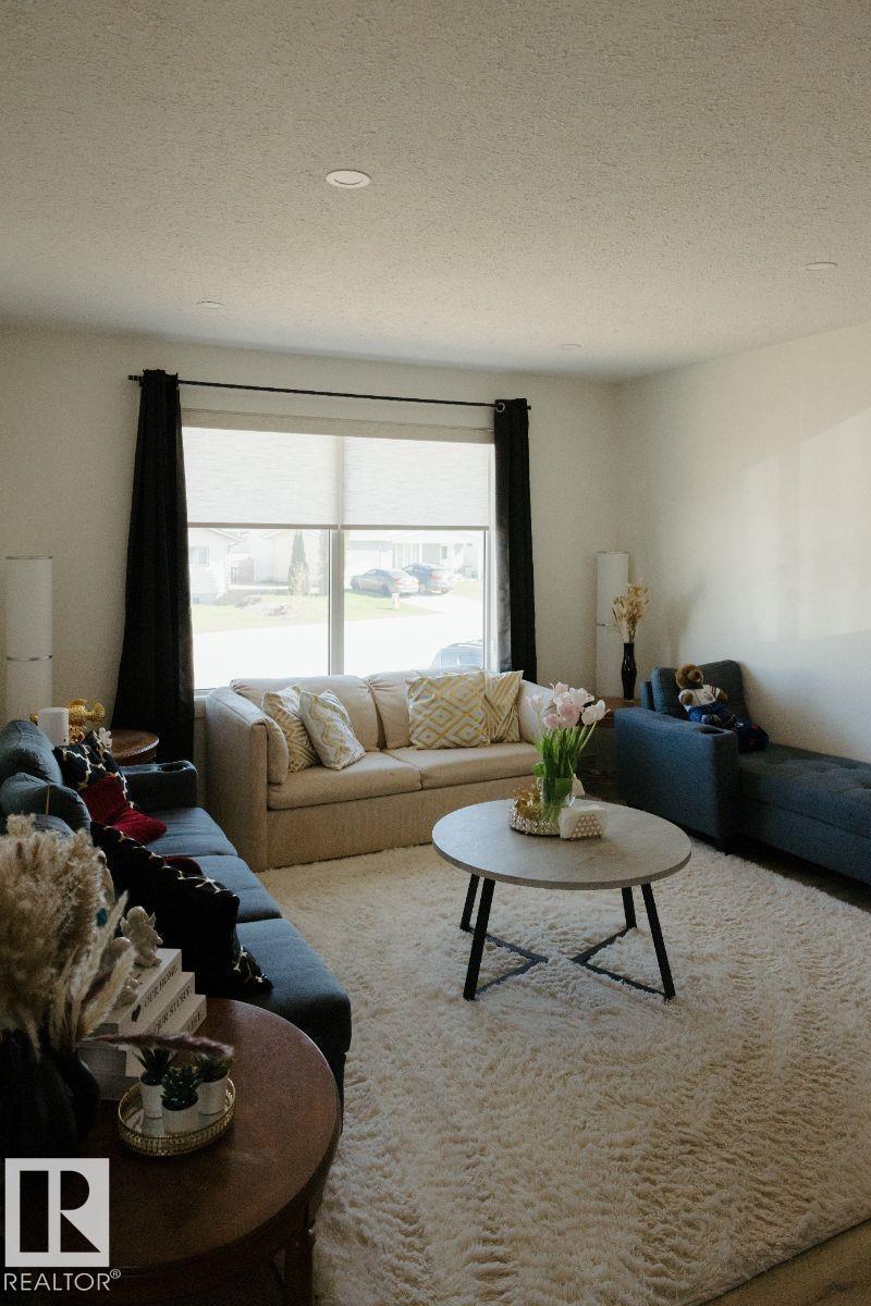 10503a 109 St Property Photo 4