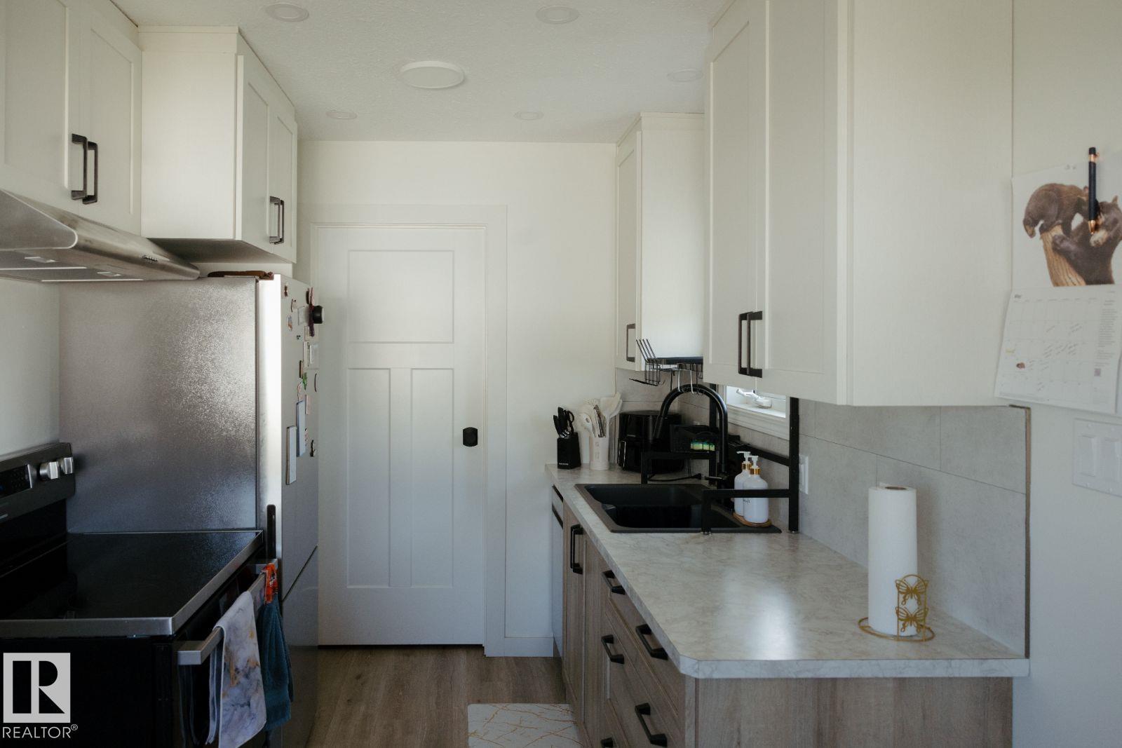 10503a 109 St Property Photo 12
