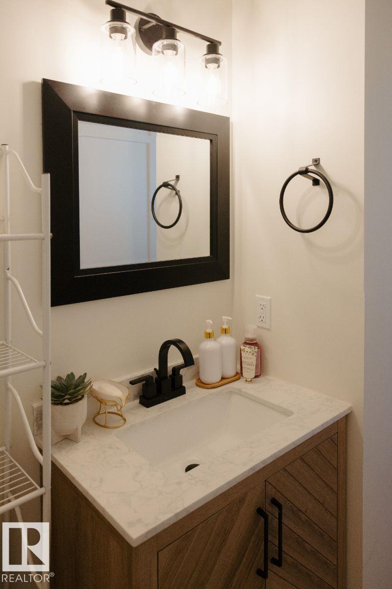 10503a 109 St Property Photo 14