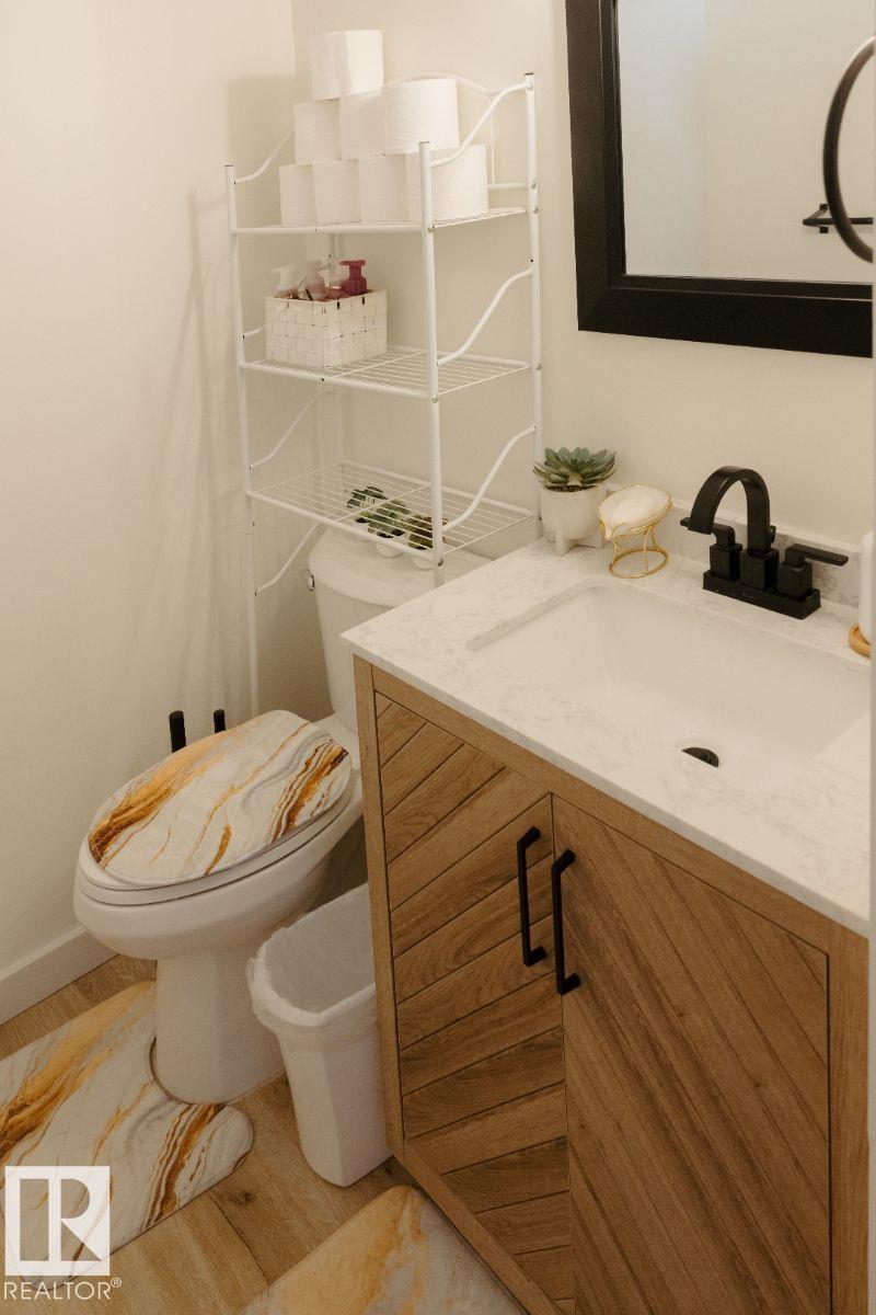 10503a 109 St Property Photo 15