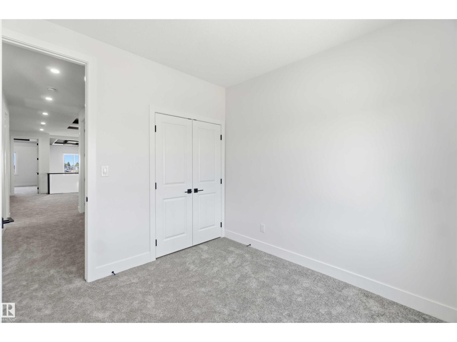415 Pine Pt Property Photo 42
