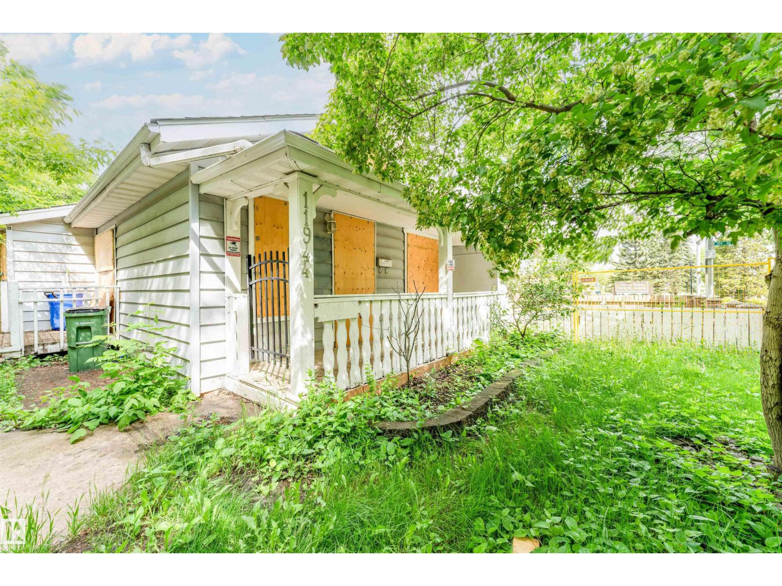 11944 68 St Nw Property Photo 1