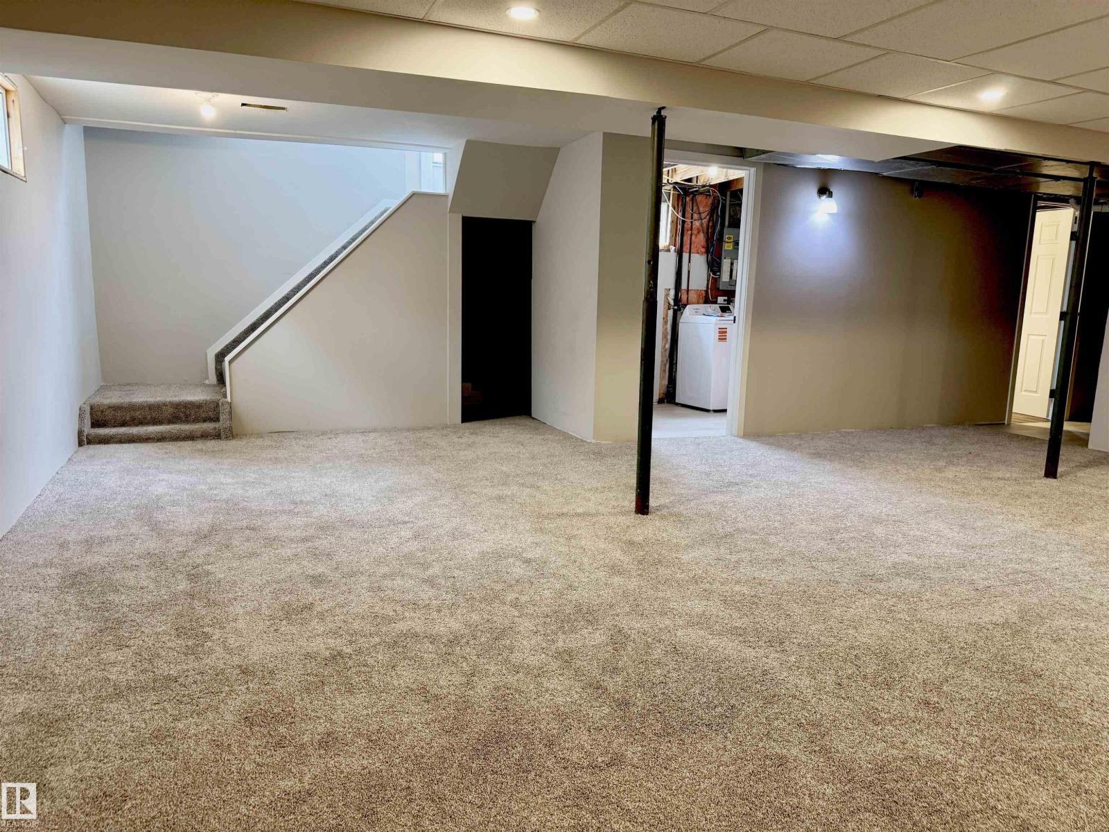 5040 47 St Property Photo 39