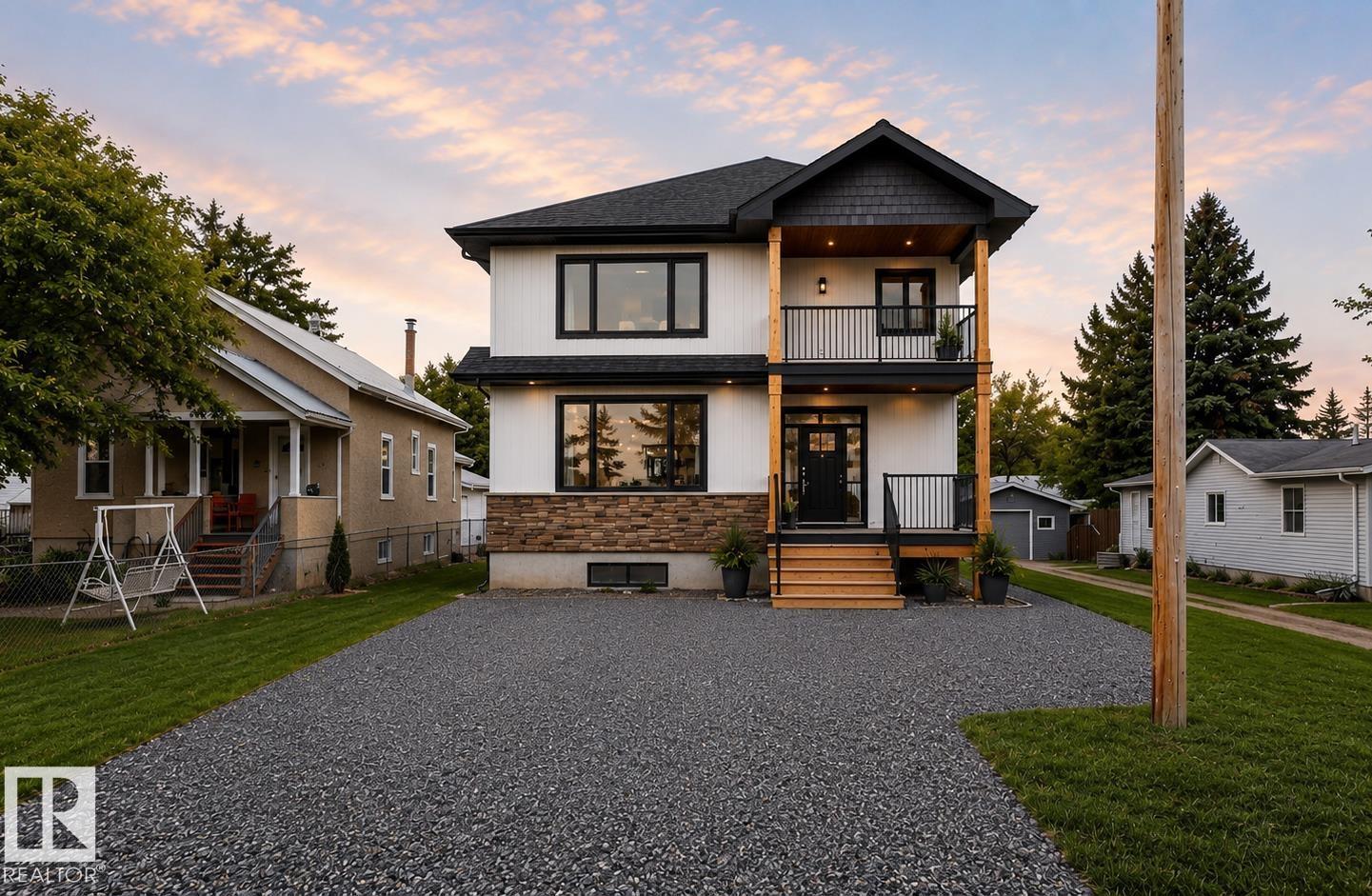 4710 49 St Property Photo 1