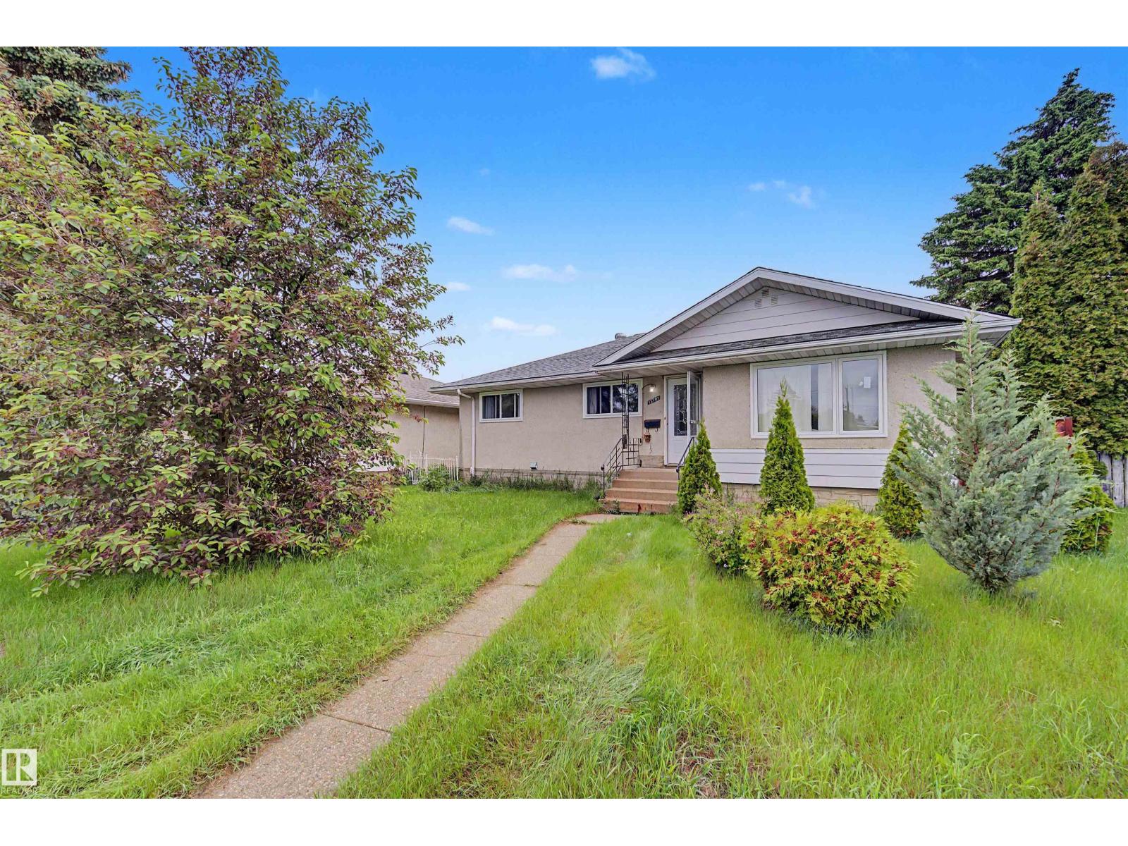 12707 87 St Nw Property Photo 1