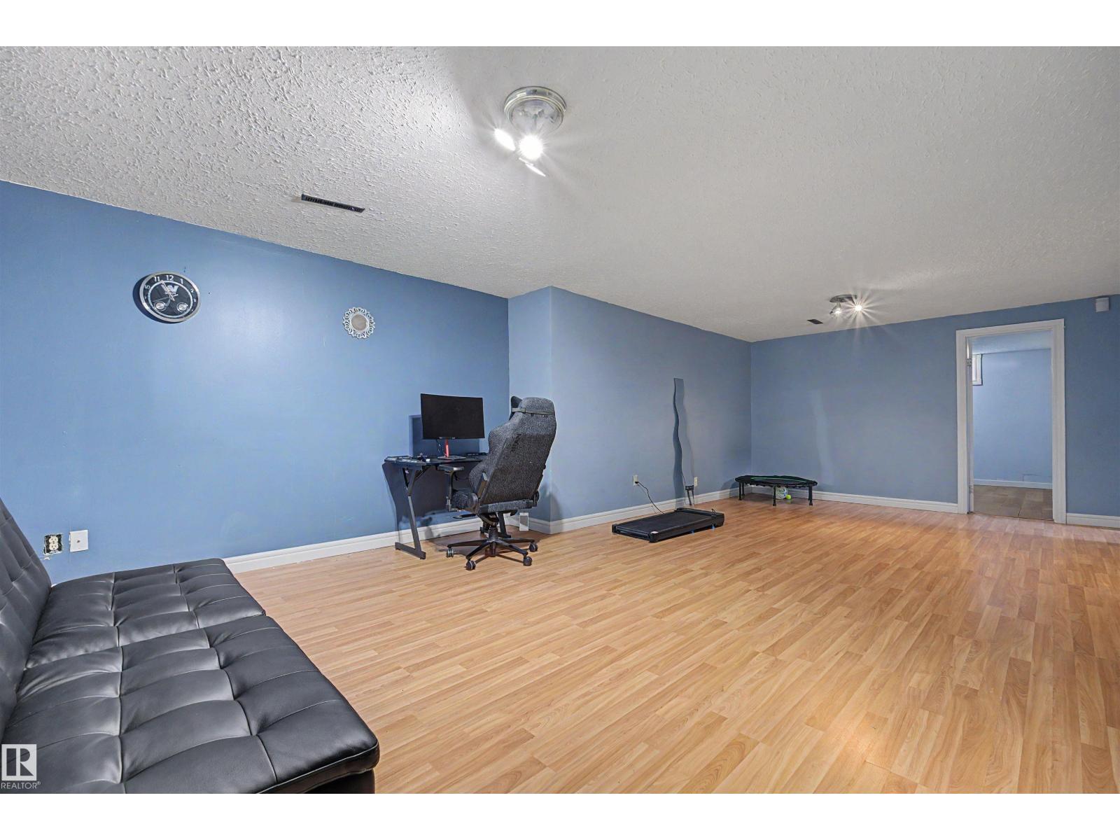 12707 87 St Nw Property Photo 31