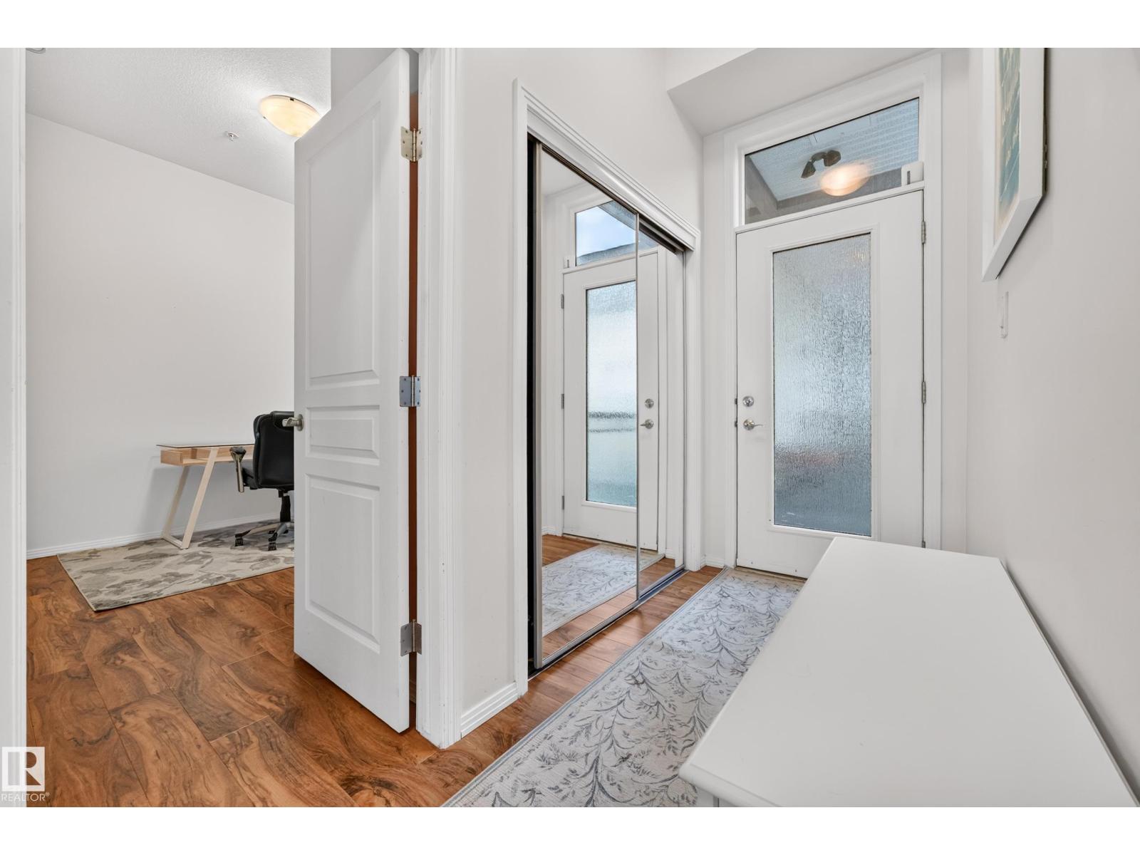 #410 10531 117 St Nw Property Photo 3