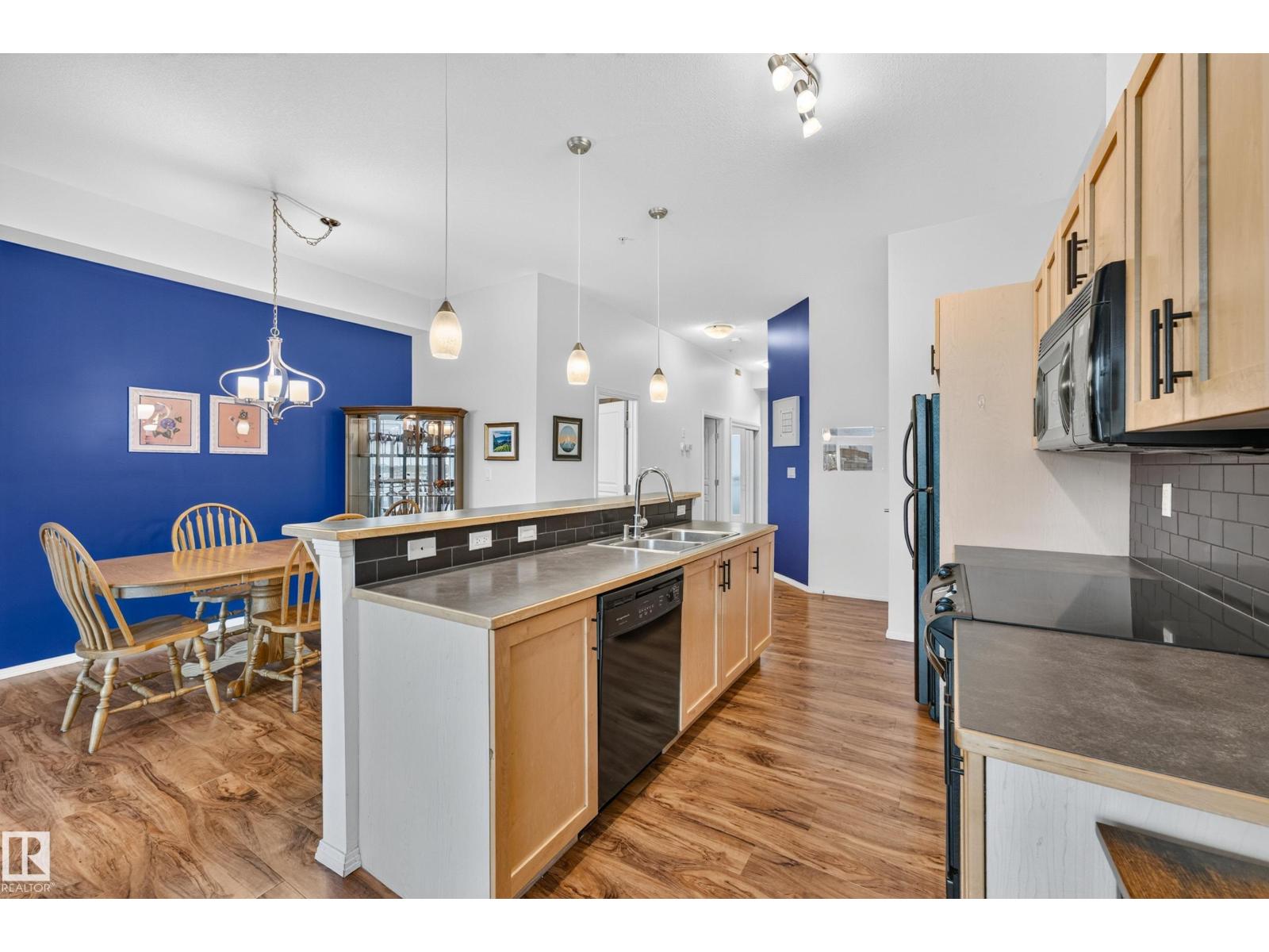 #410 10531 117 St Nw Property Photo 8