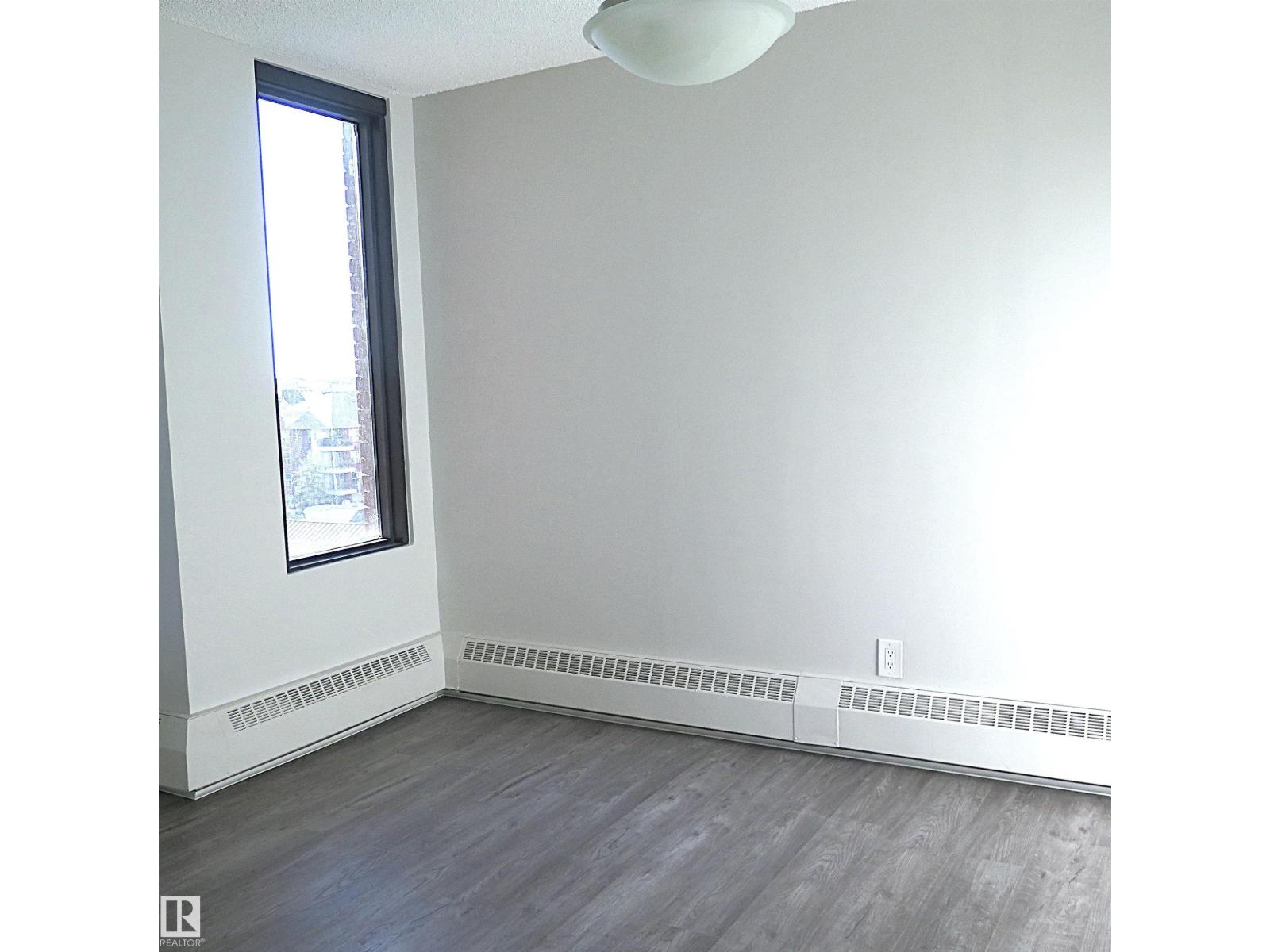 #706 10145 109 St Nw Property Photo 9