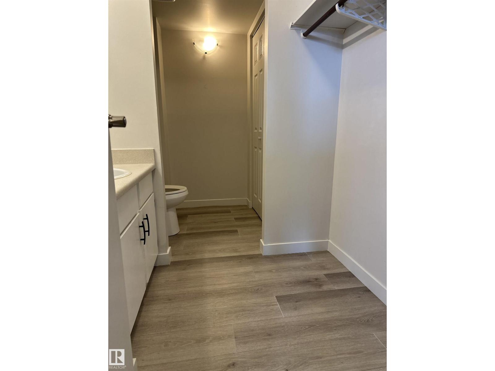 #706 10145 109 St Nw Property Photo 11