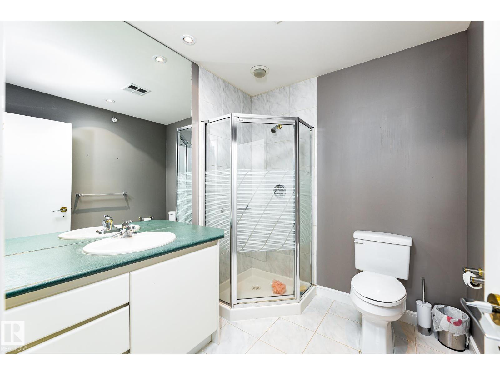 #403 11415 100 Av Nw Property Photo 17