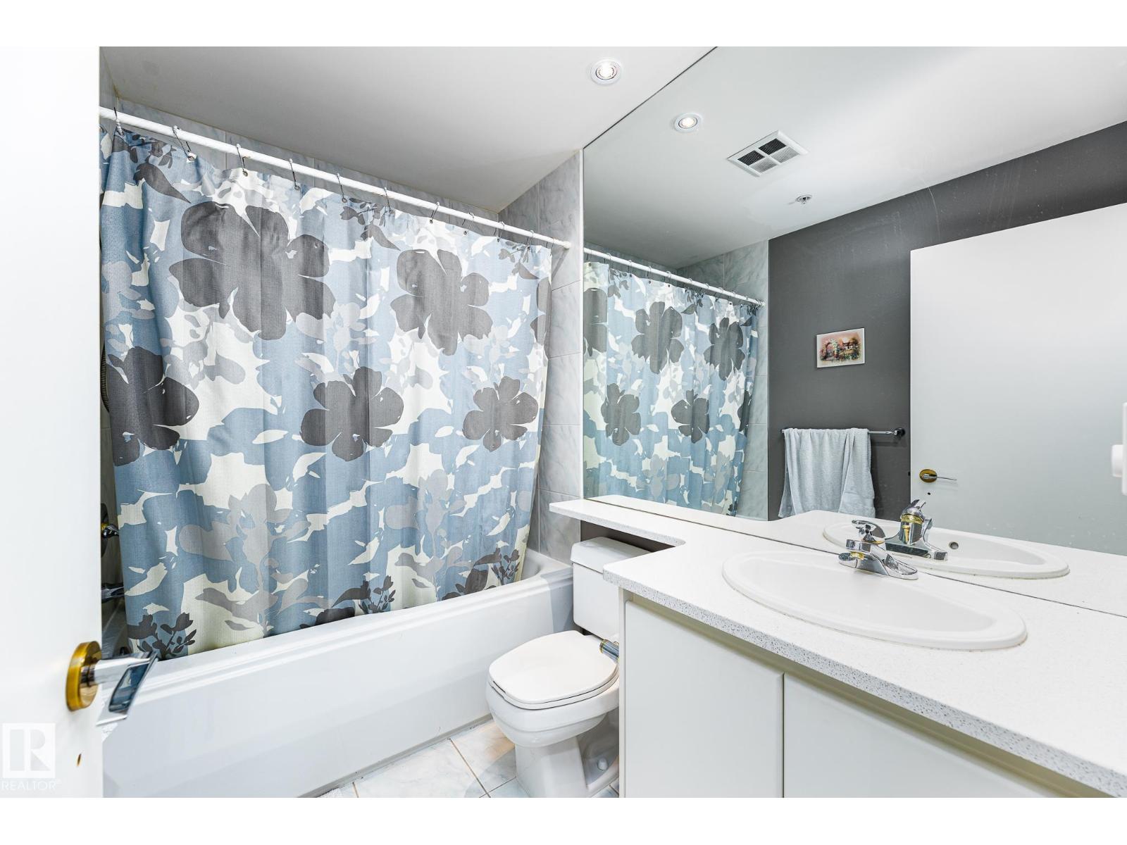 #403 11415 100 Av Nw Property Photo 19