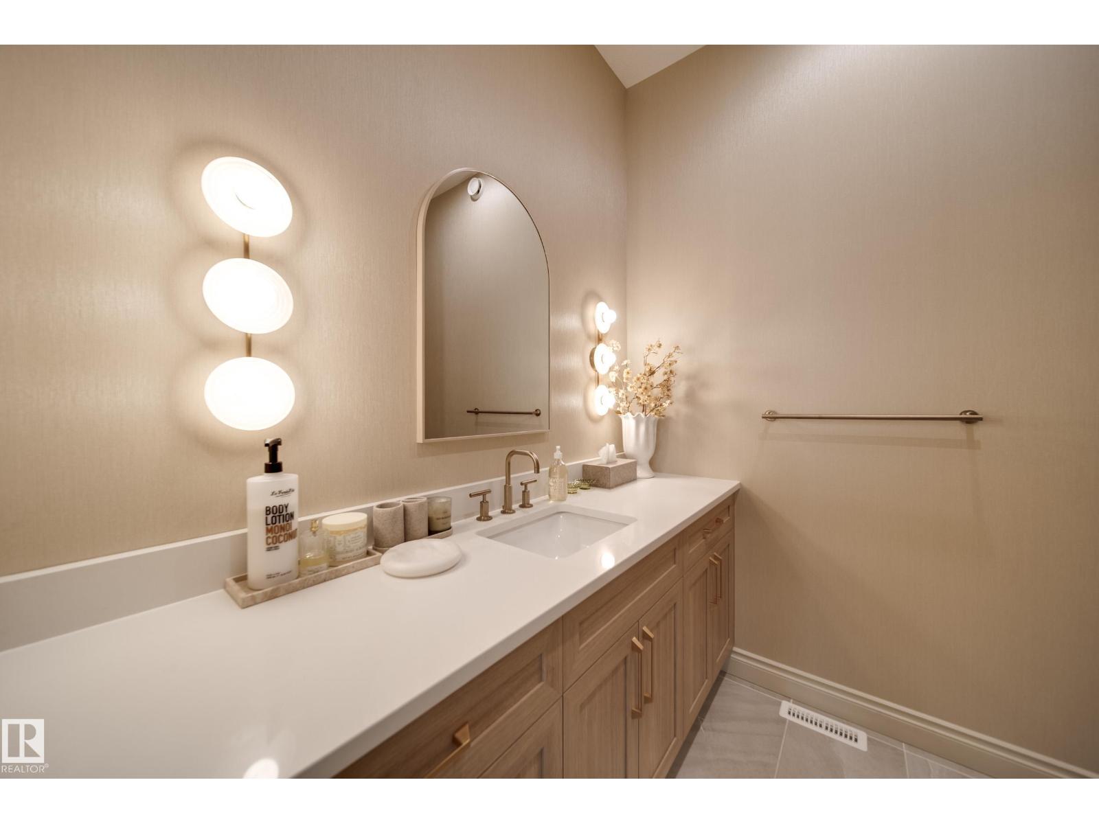 7308 Ada Bv Nw Property Photo 5