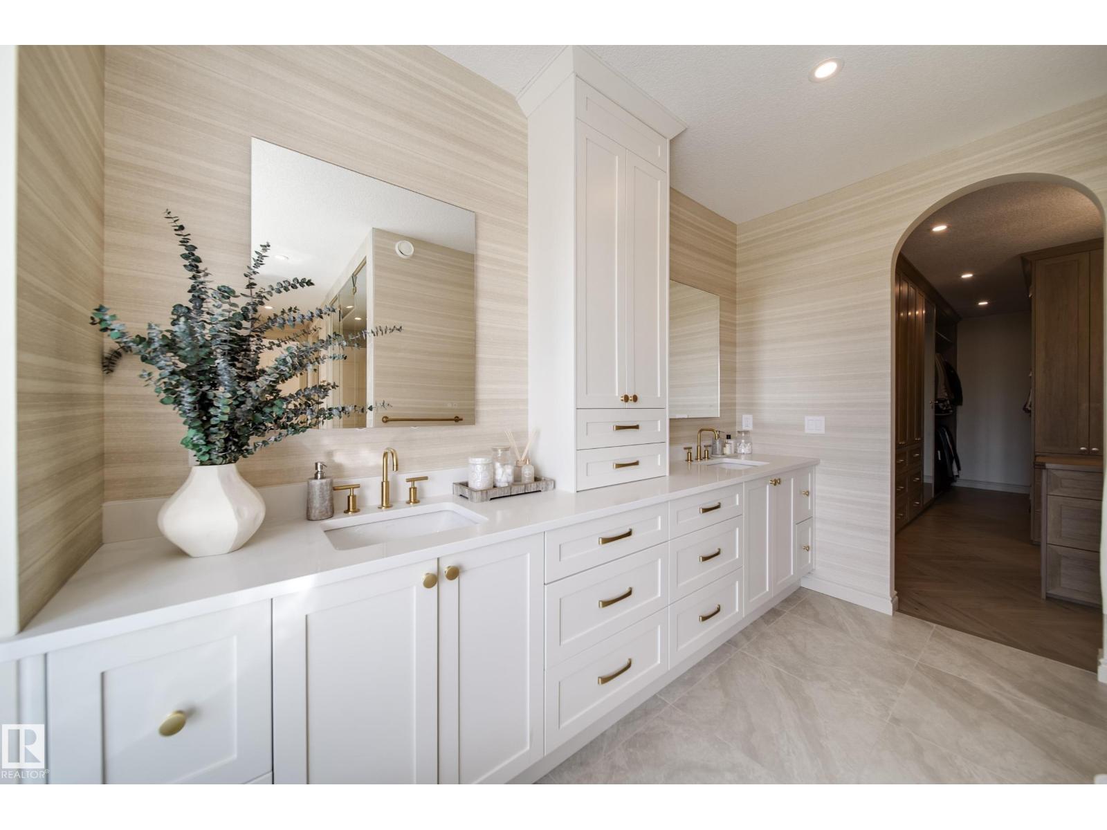 7308 Ada Bv Nw Property Photo 27