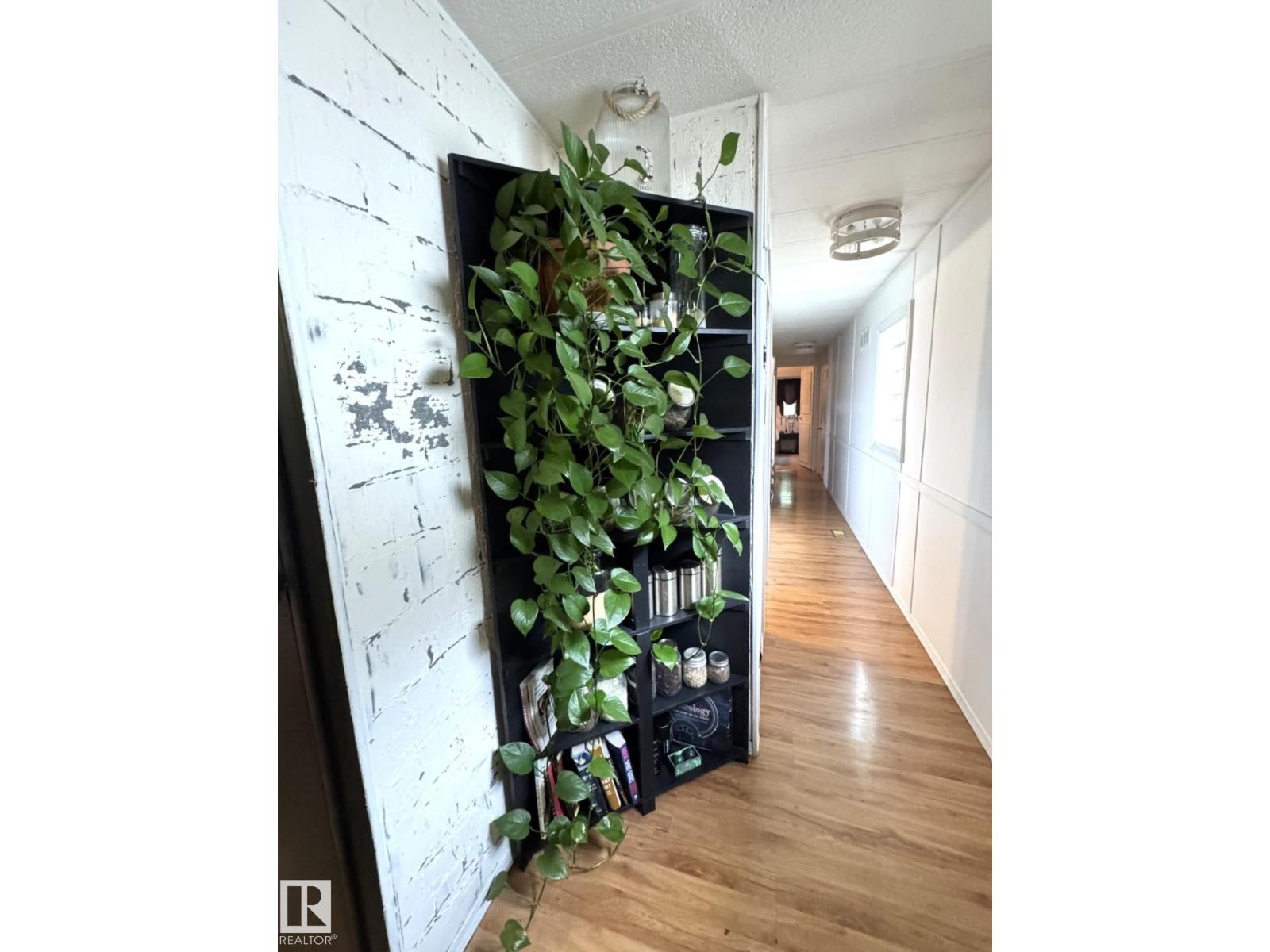 4707 54 Av Property Photo 29