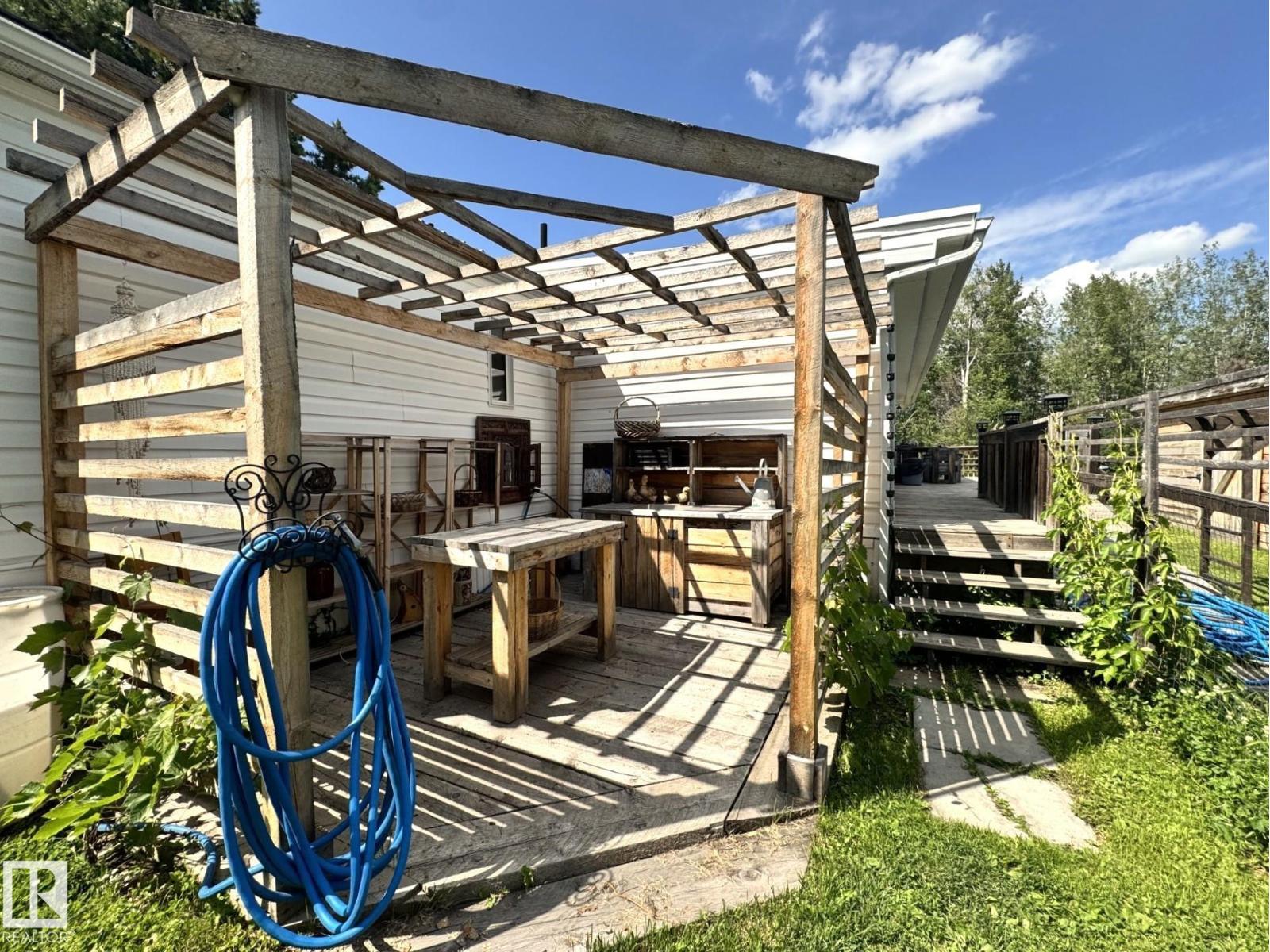 4707 54 Av Property Photo 47