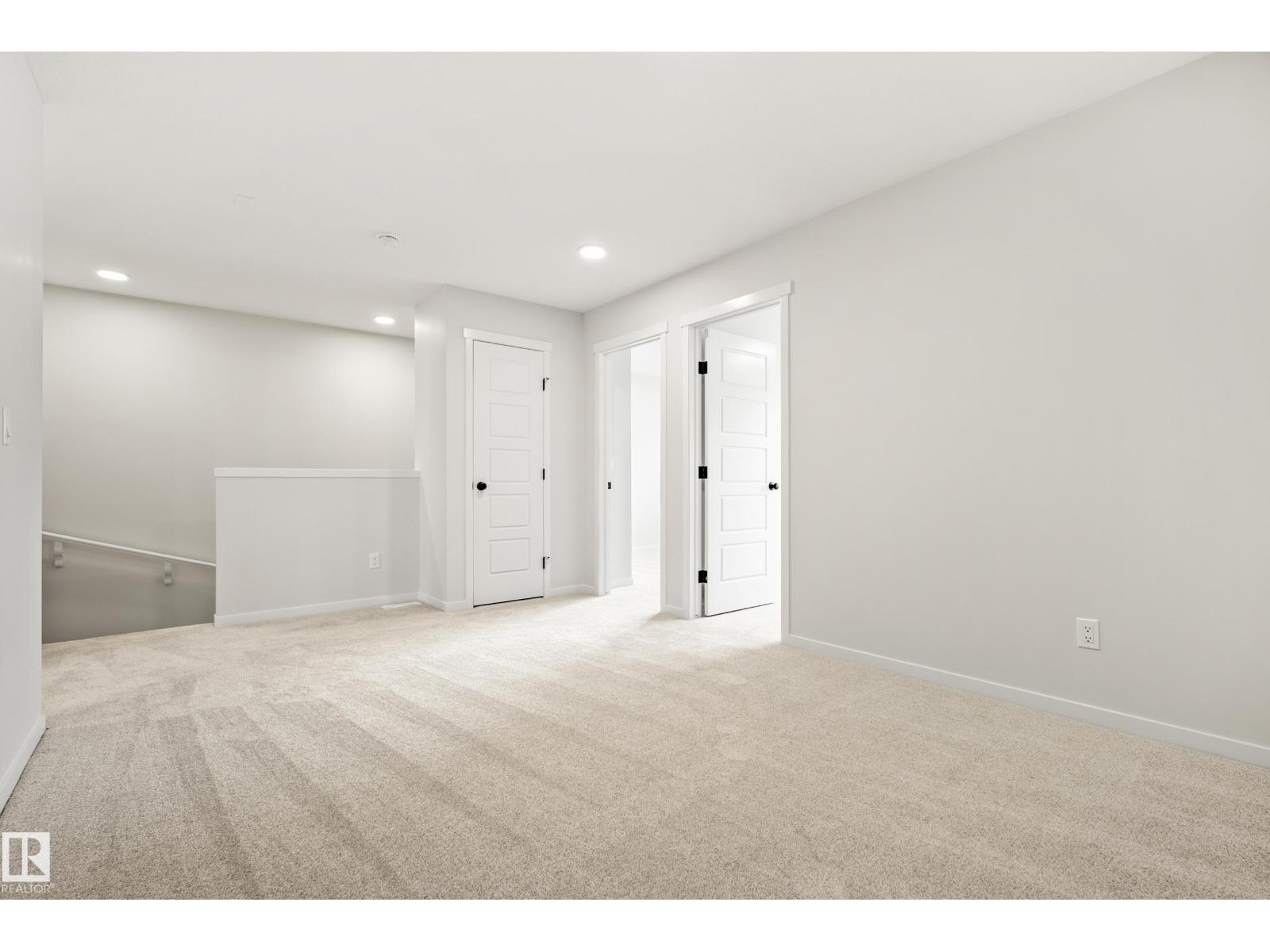 1224 Mcleod Av Property Photo 23