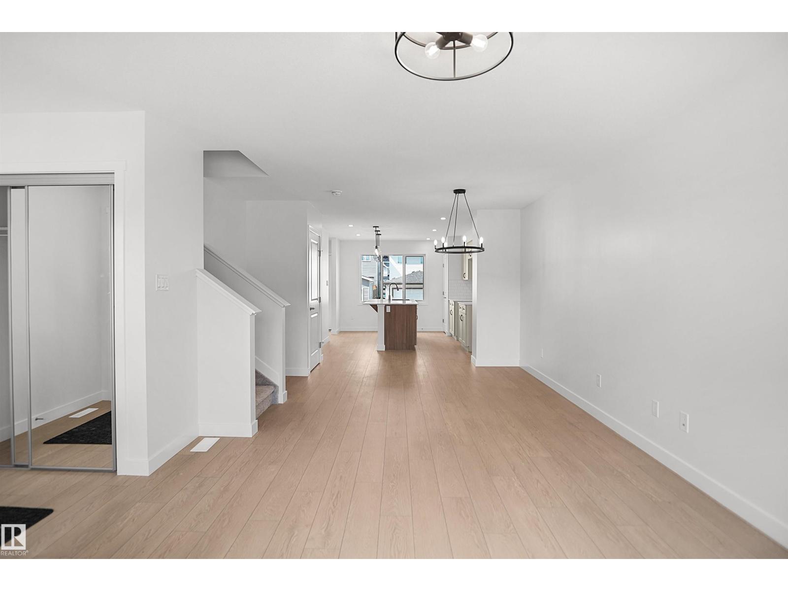 22529 83a Av Nw Property Photo 4