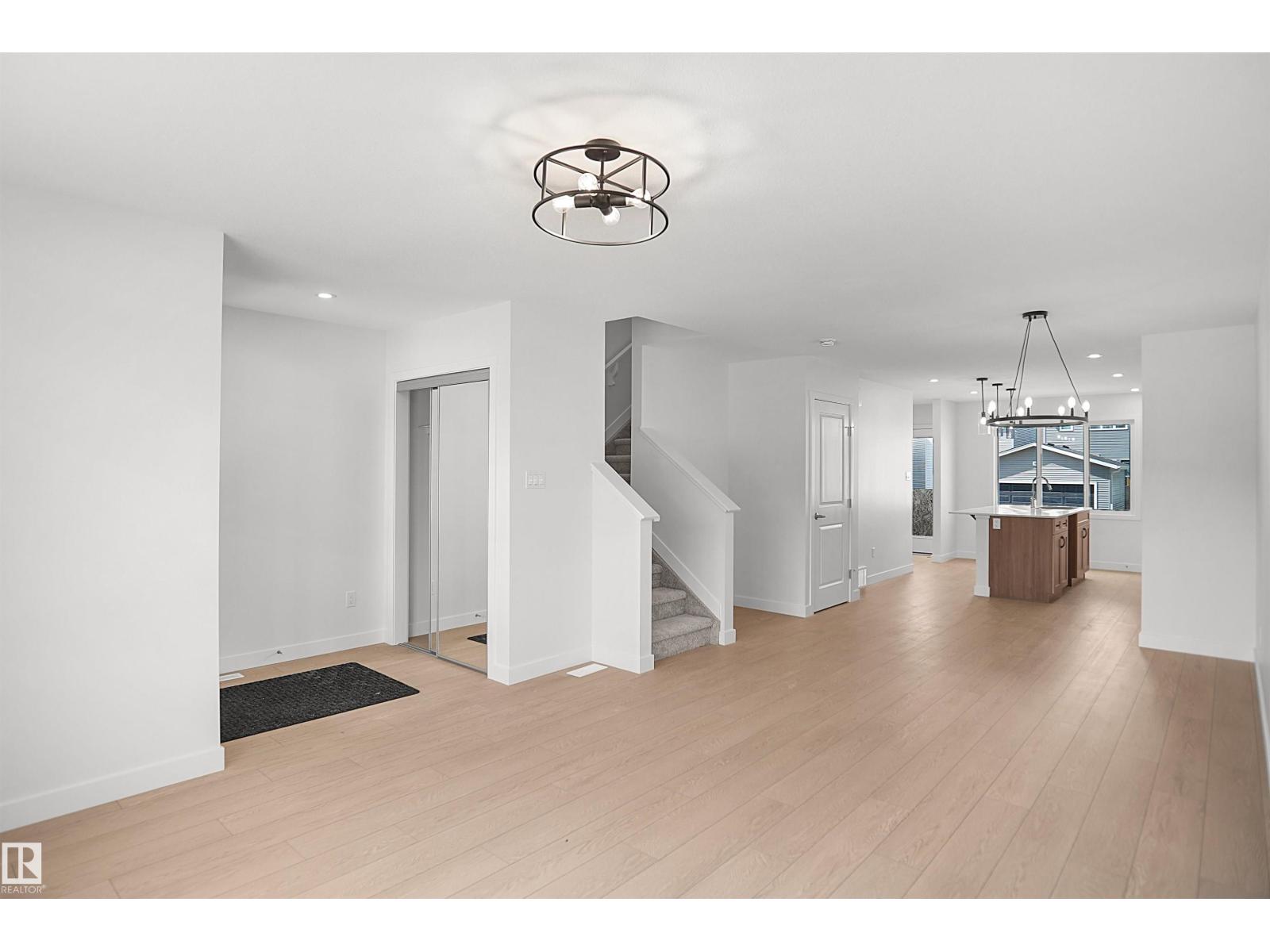 22529 83a Av Nw Property Photo 5