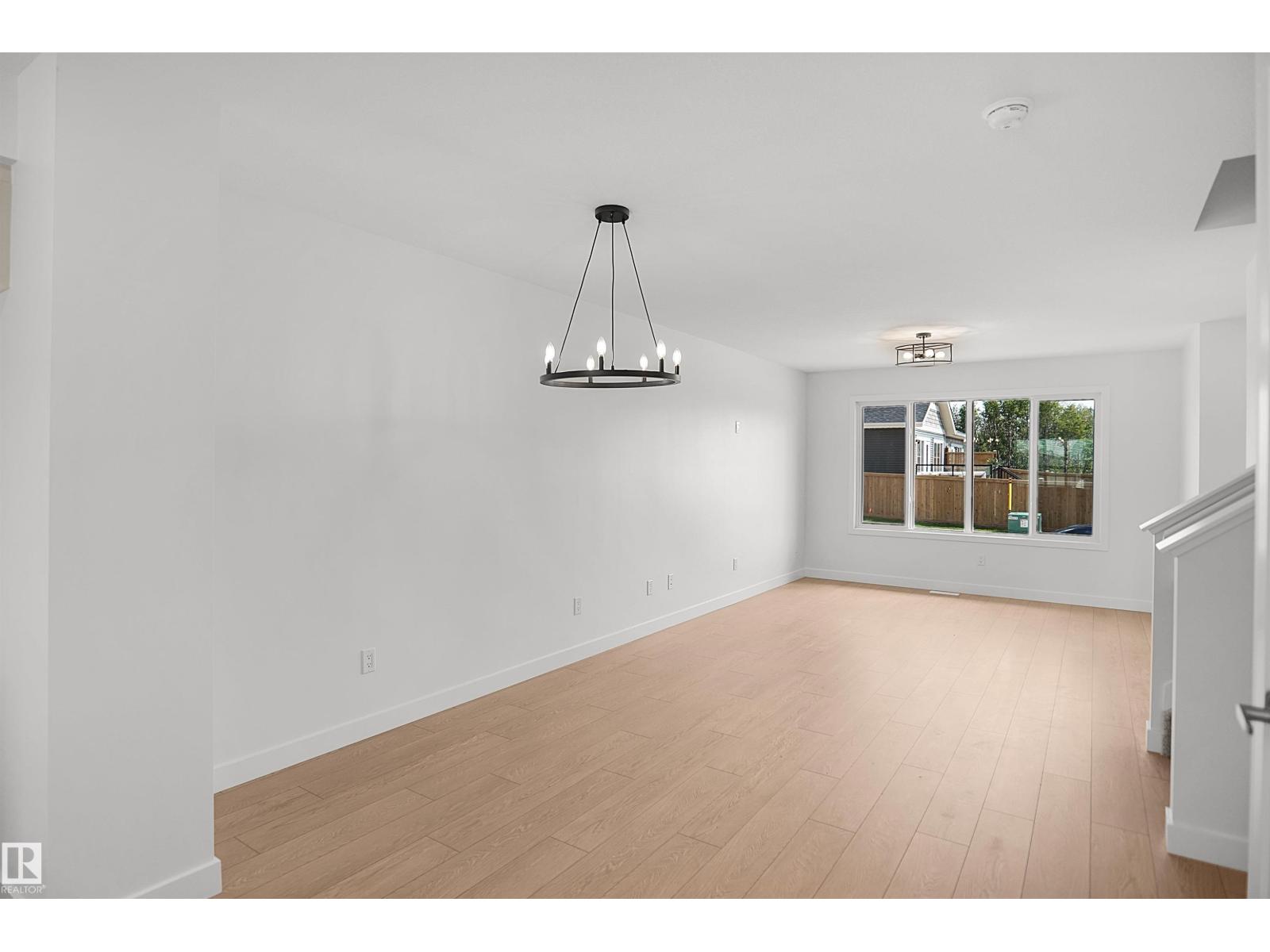 22529 83a Av Nw Property Photo 8