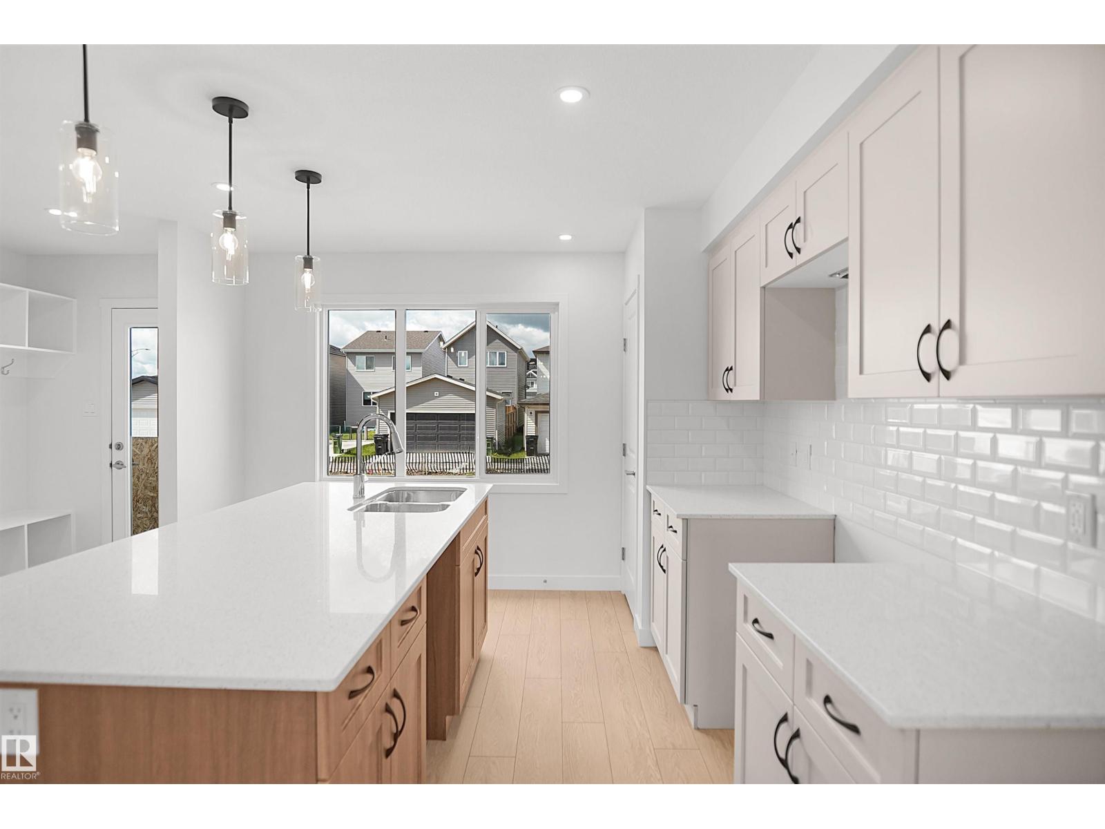 22529 83a Av Nw Property Photo 13
