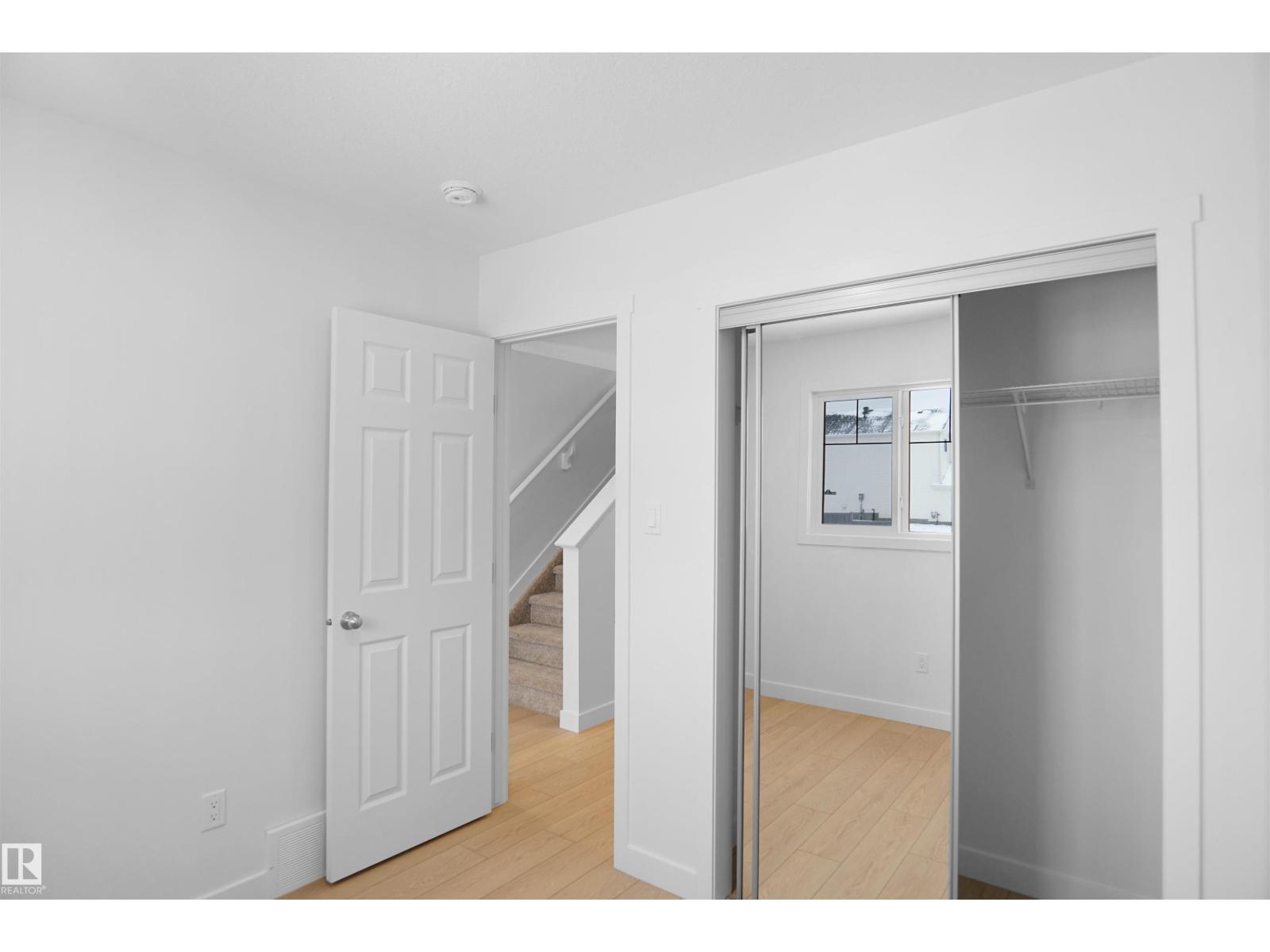 21034 24 Av Nw Property Photo 7