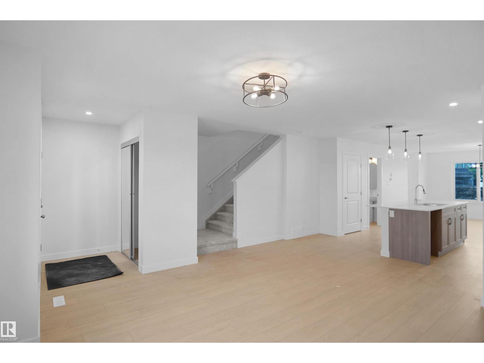 19486 21 Av Nw Property Photo 2