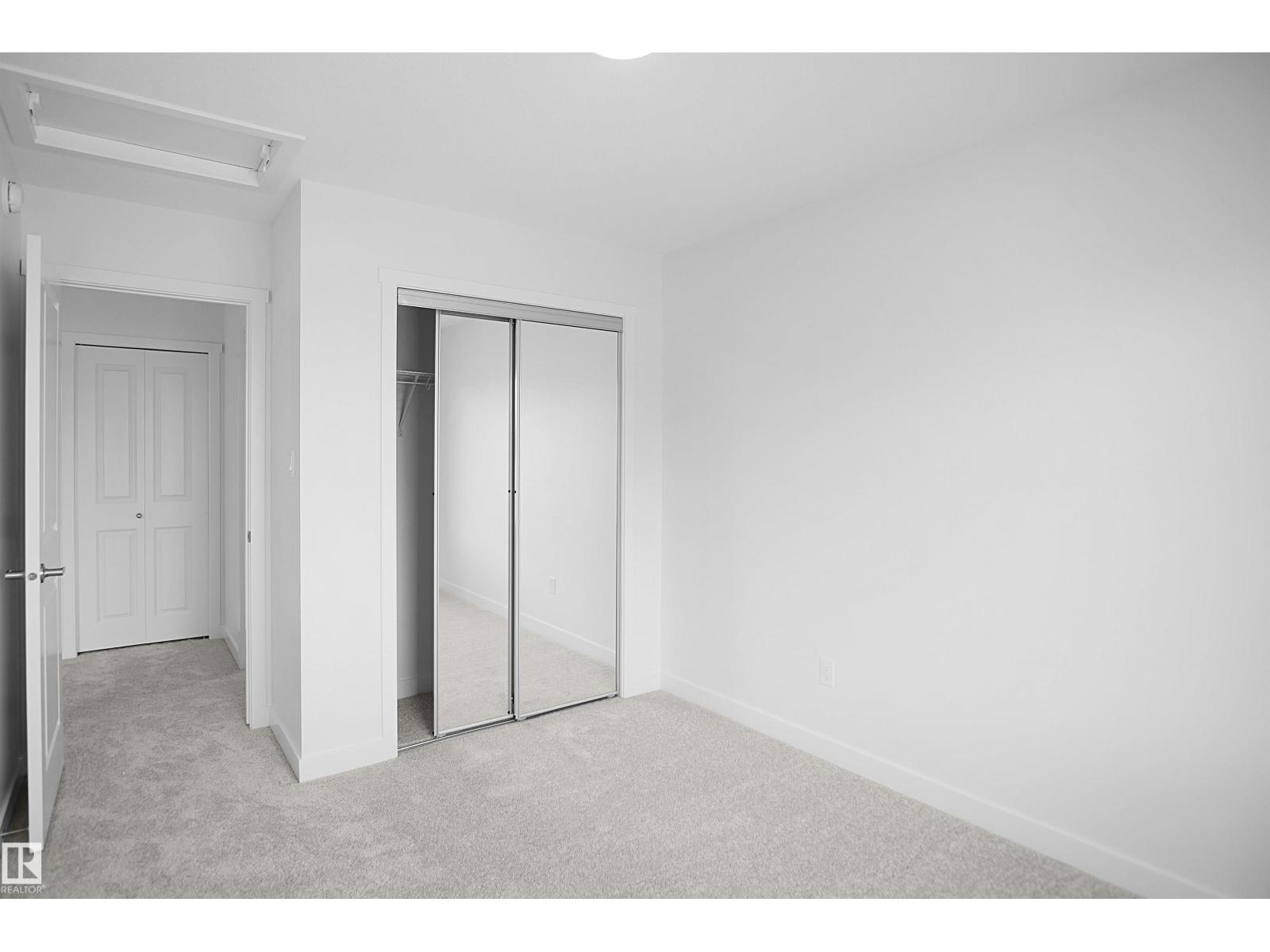 19486 21 Av Nw Property Photo 27