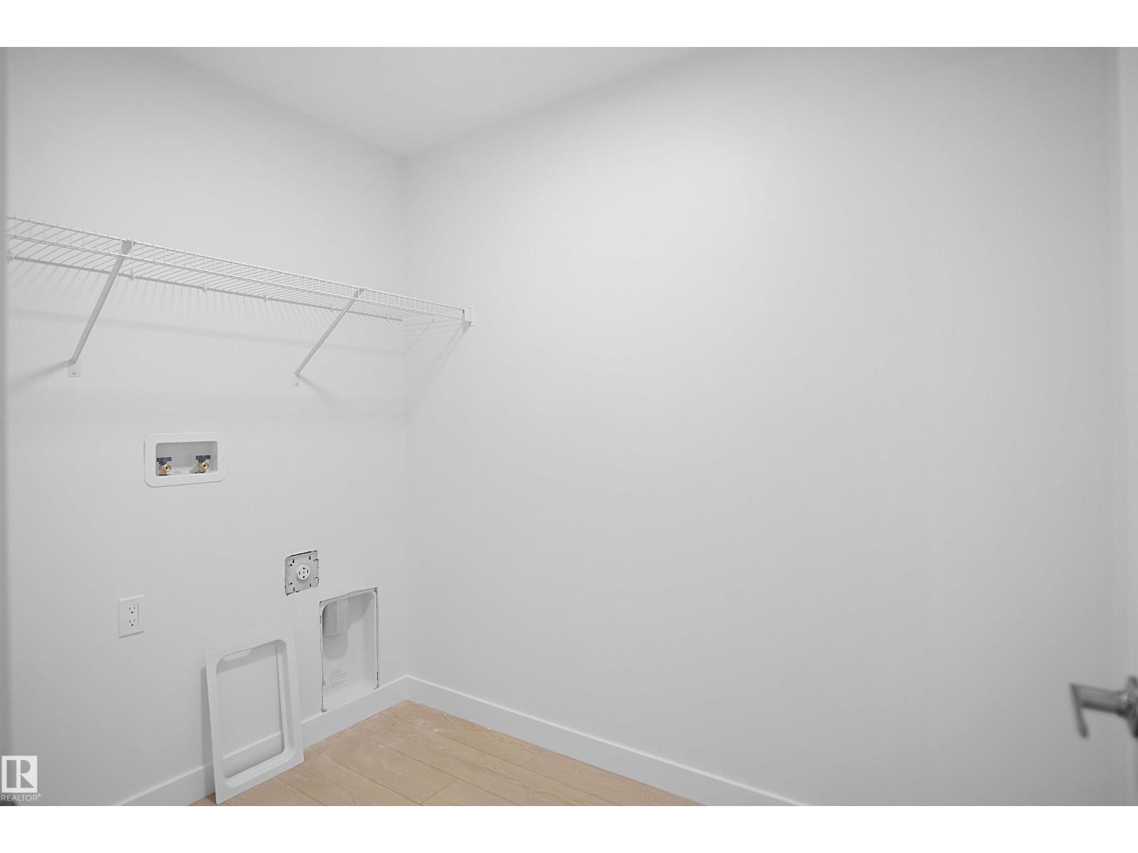 19486 21 Av Nw Property Photo 28