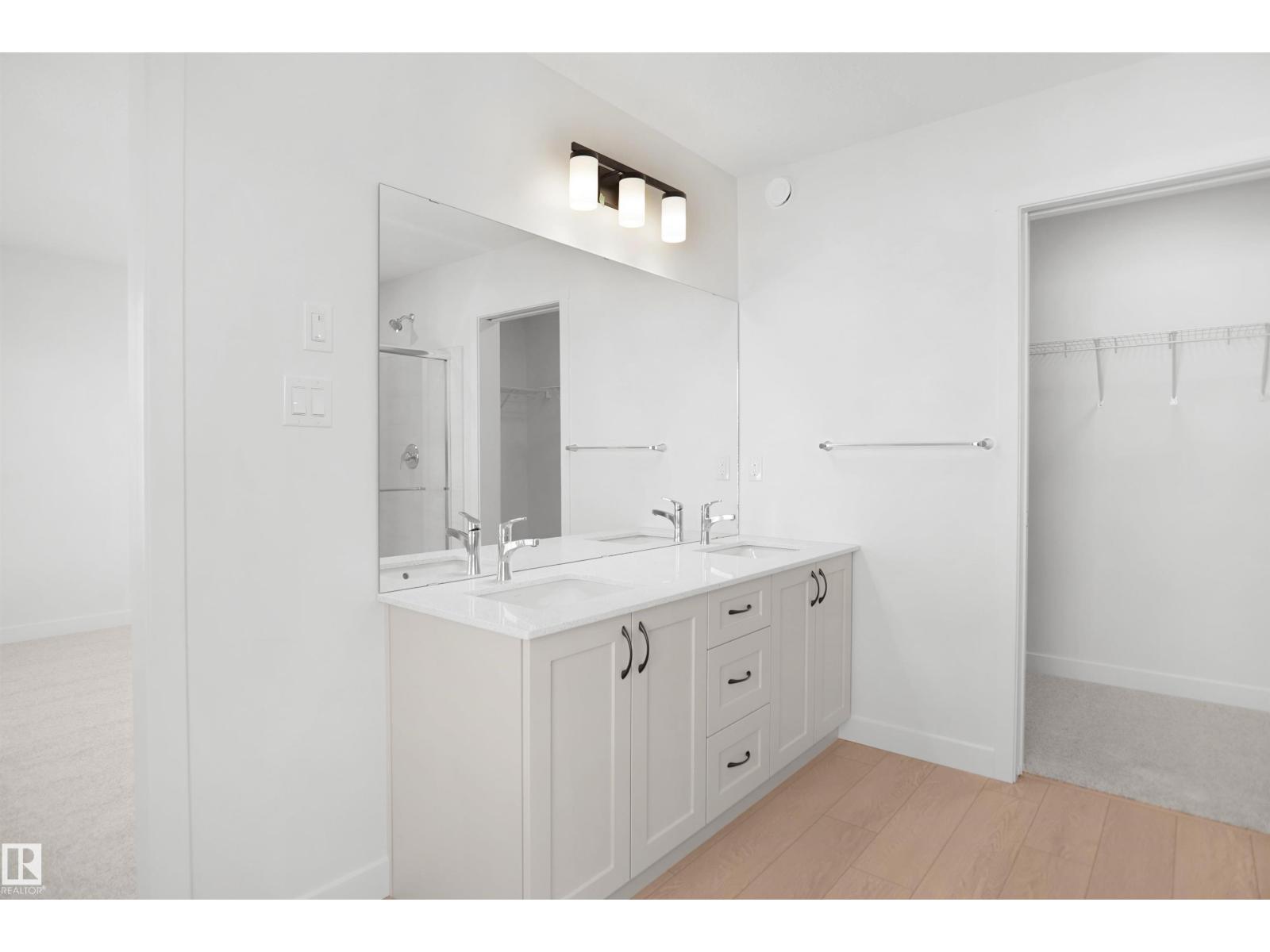 956 17 Av Nw Property Photo 26