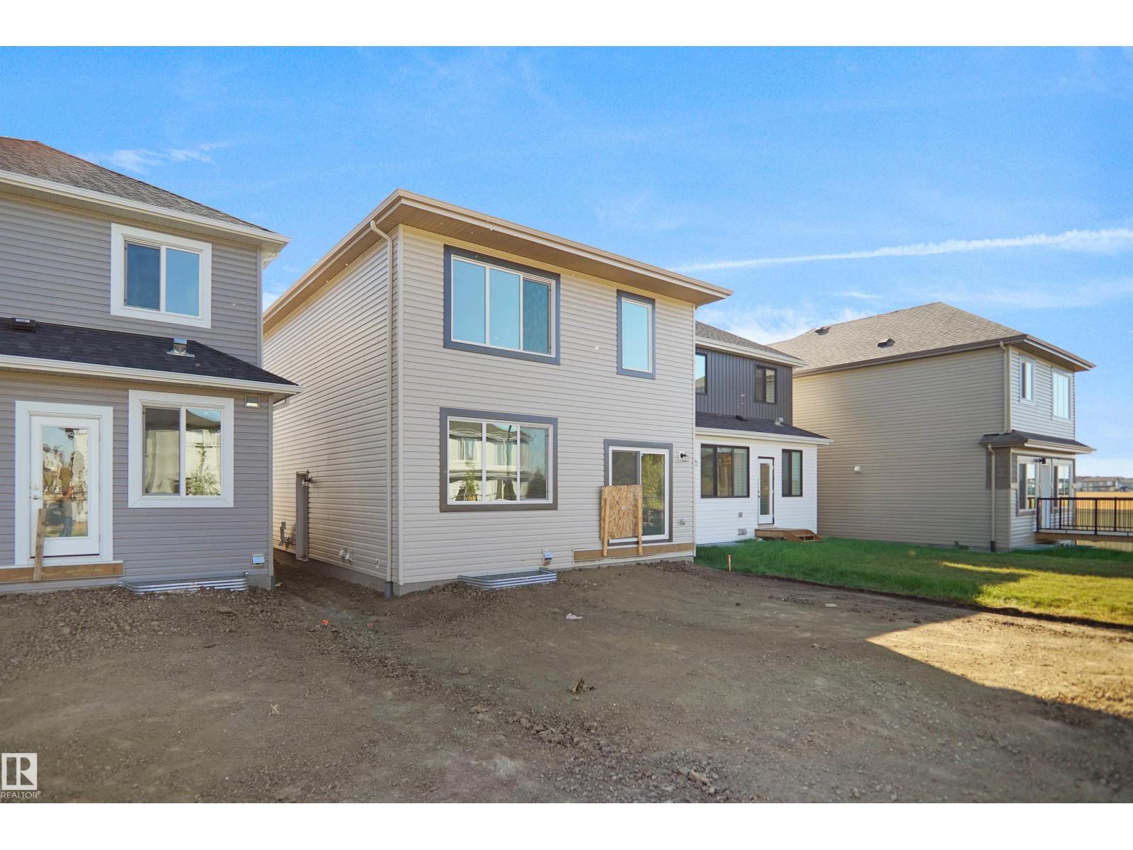956 17 Av Nw Property Photo 36