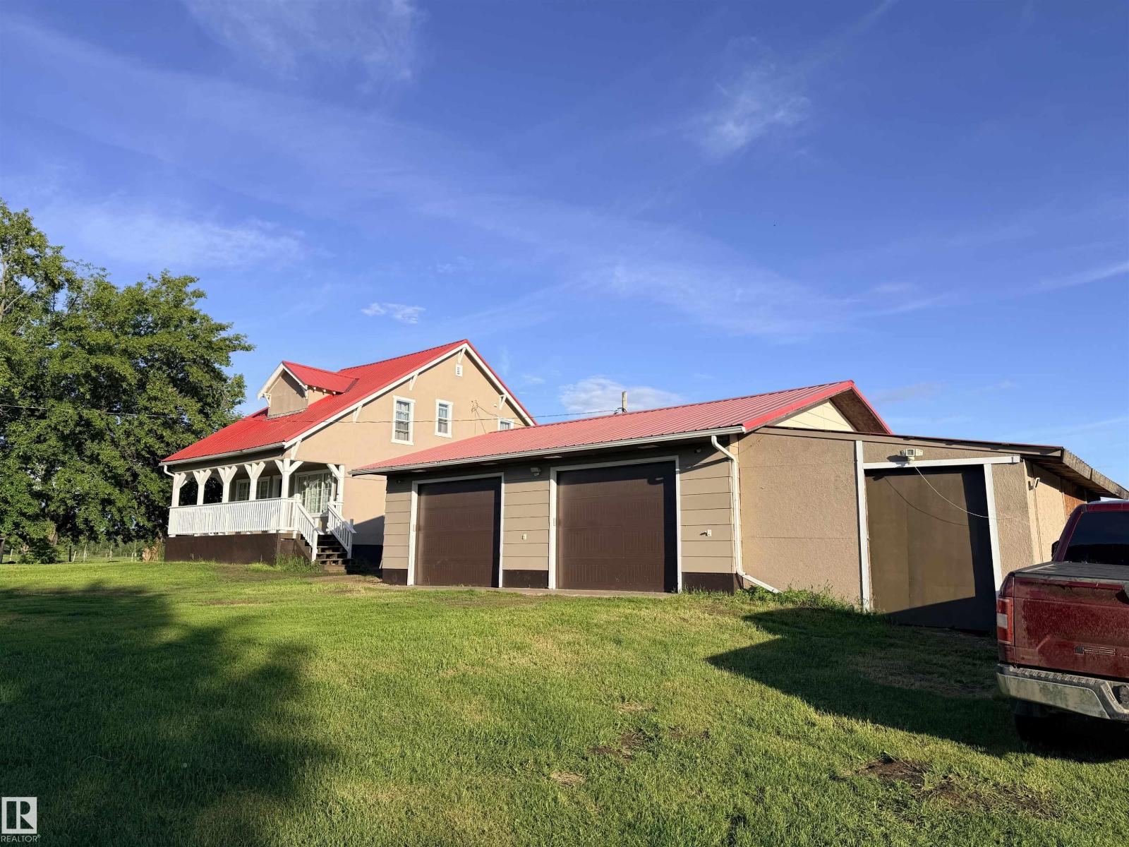 24423 Twp Road 605a Property Photo 2