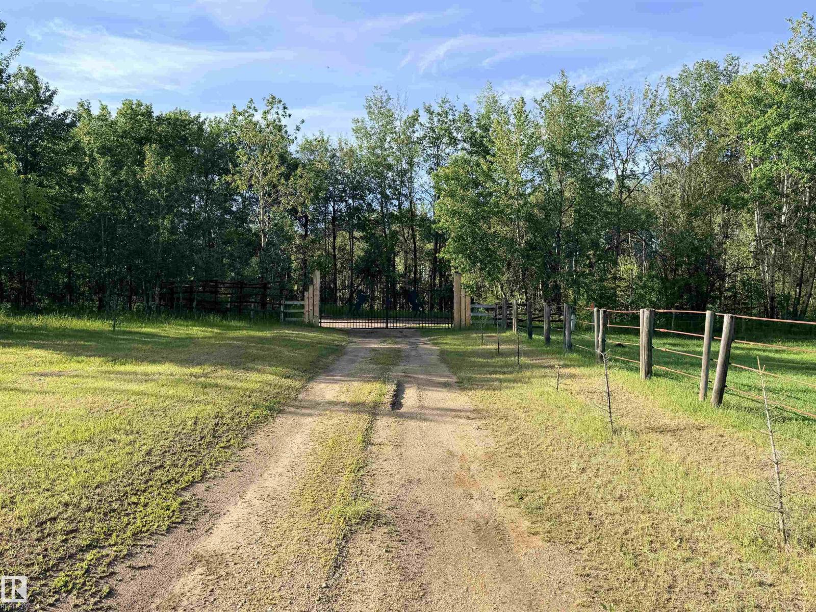 24423 Twp Road 605a Property Photo 10
