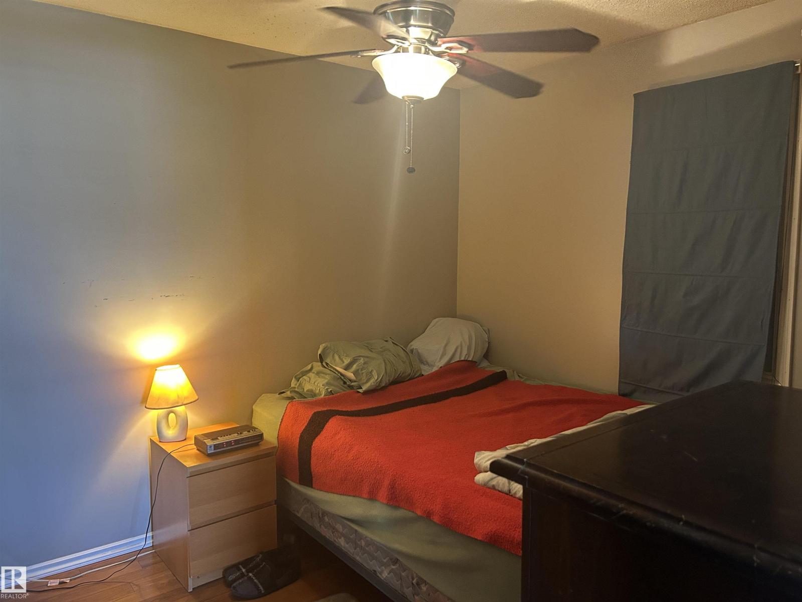 4916 50 Av Property Photo 8
