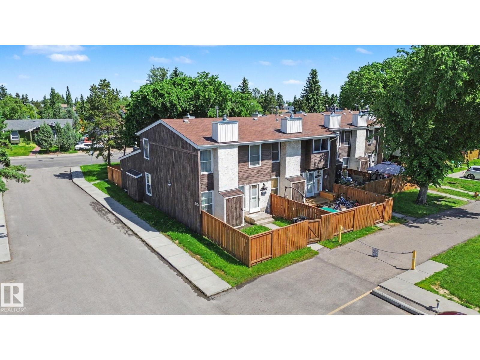 18409 66 AV NW Property Photo 1