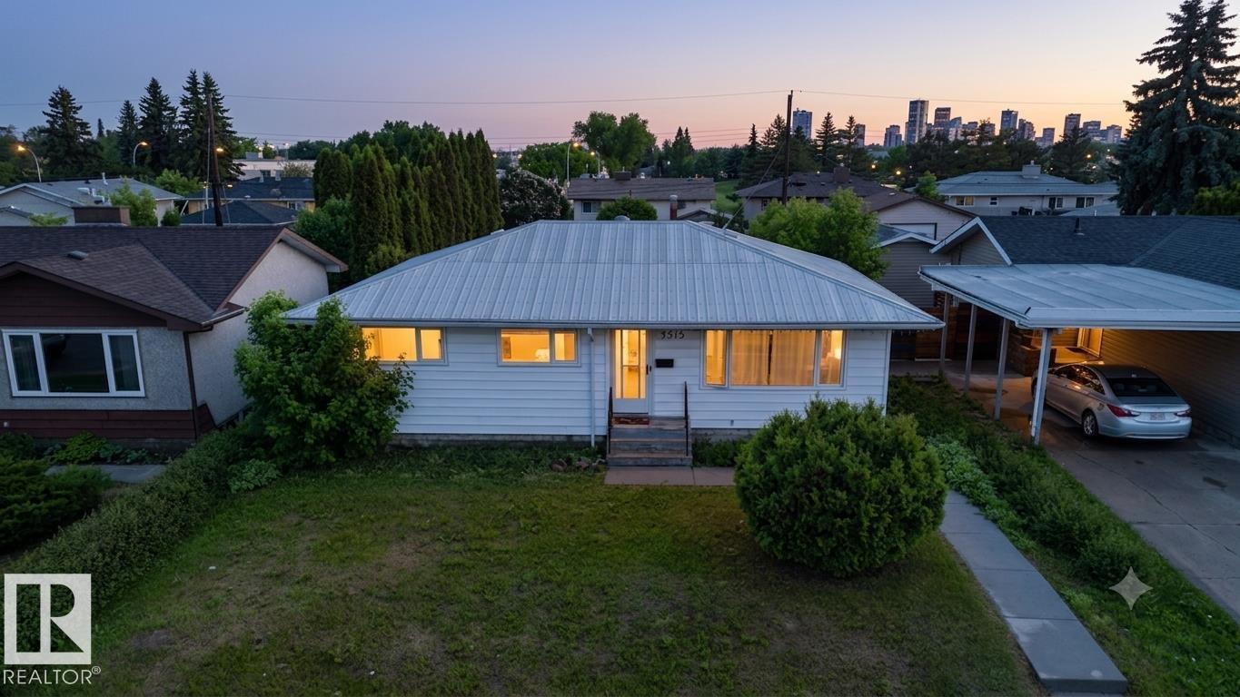 7515 130 Av Nw Property Photo 1