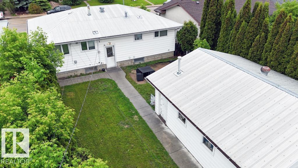 7515 130 Av Nw Property Photo 20