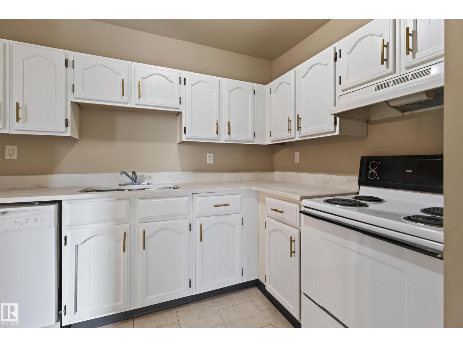 #603 10175 109 ST NW