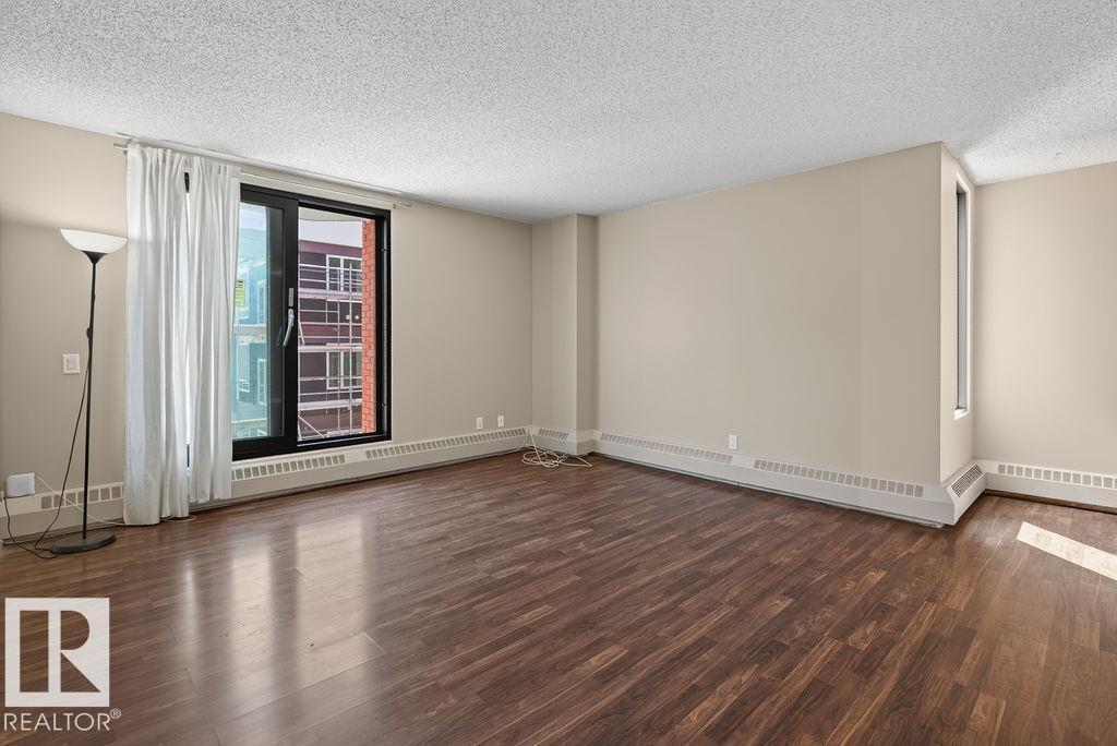 #603 10175 109 St Nw Property Photo 7