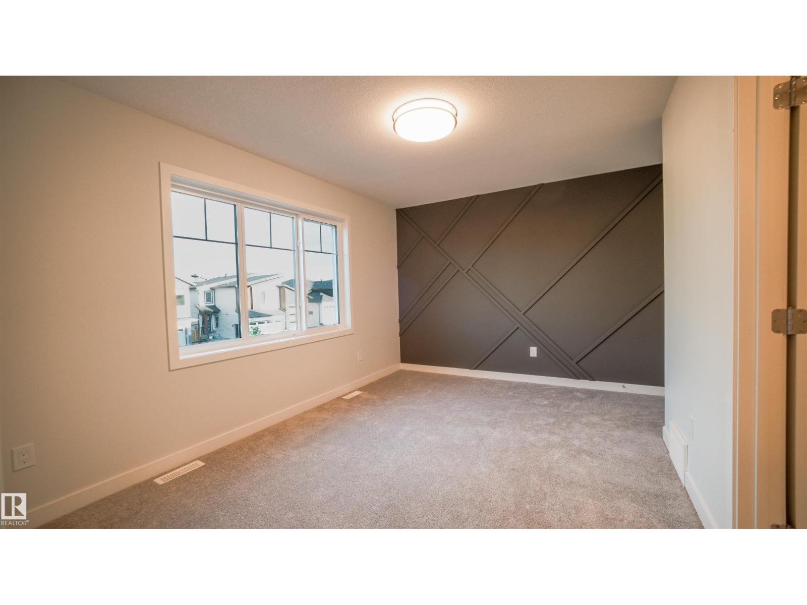 44 Dalquist Bay Property Photo 23