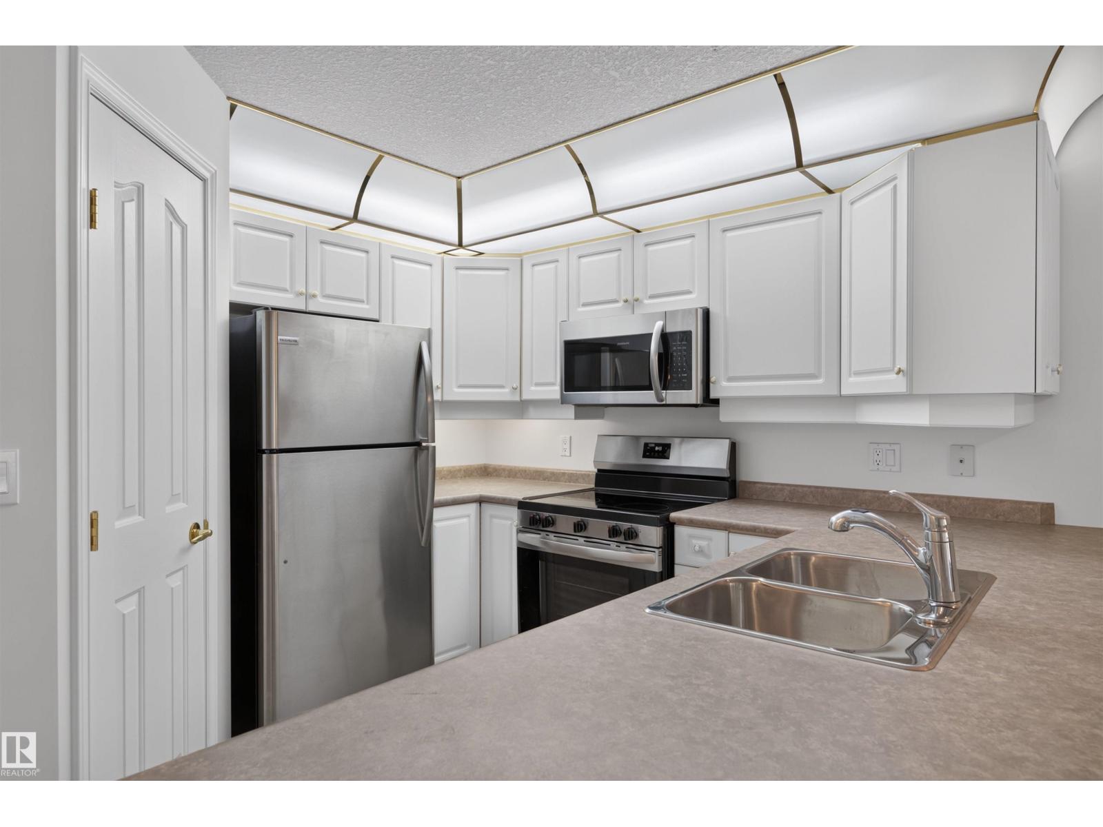 #215 6703 172 St Nw Property Photo 5