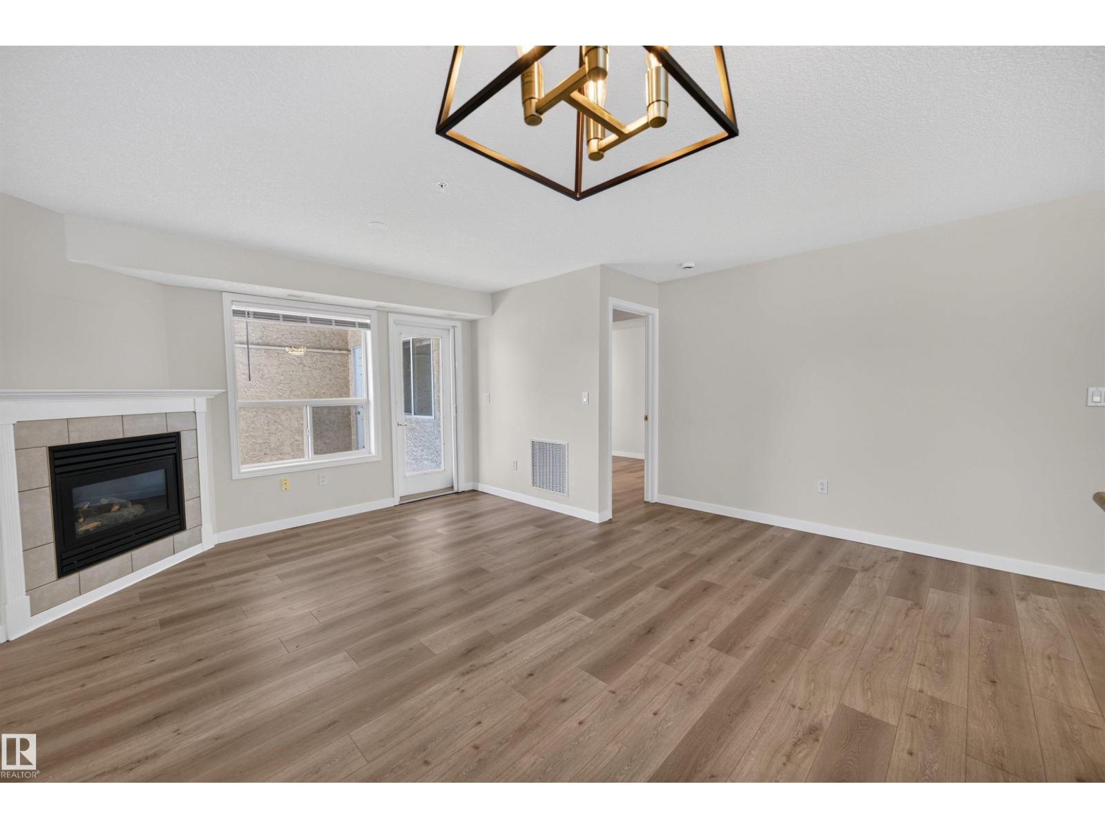 #215 6703 172 St Nw Property Photo 8